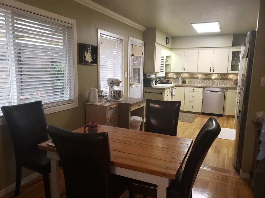 9678 Princess Drive, Surrey, V3V 2T4 — photo 2