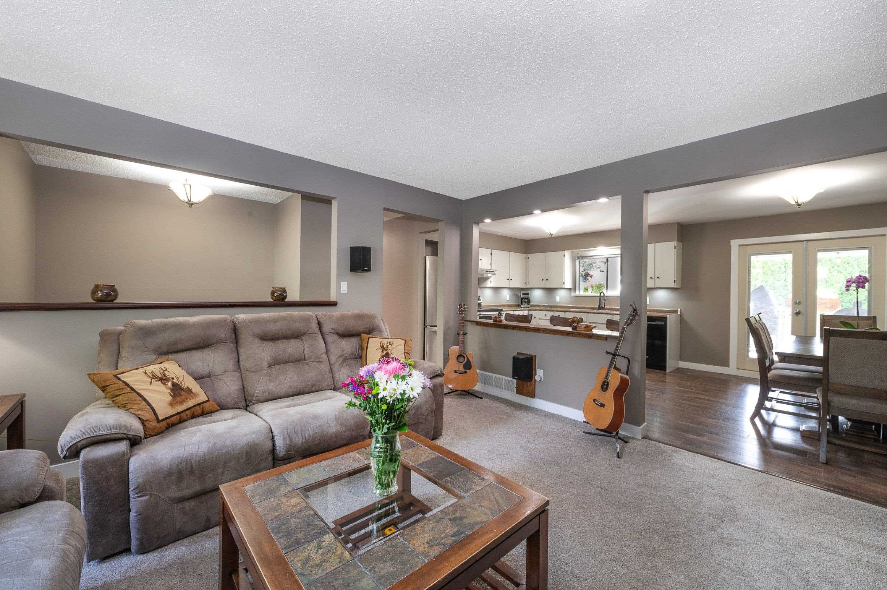 27052 34a Avenue, Langley, V4W 3H3 — photo 5