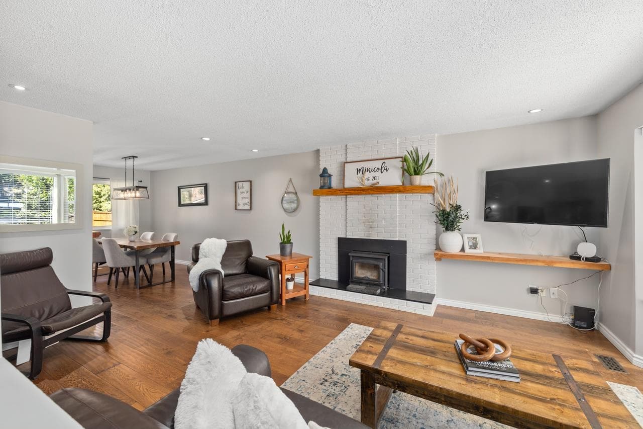 1715 Imperial Avenue, Port Coquitlam