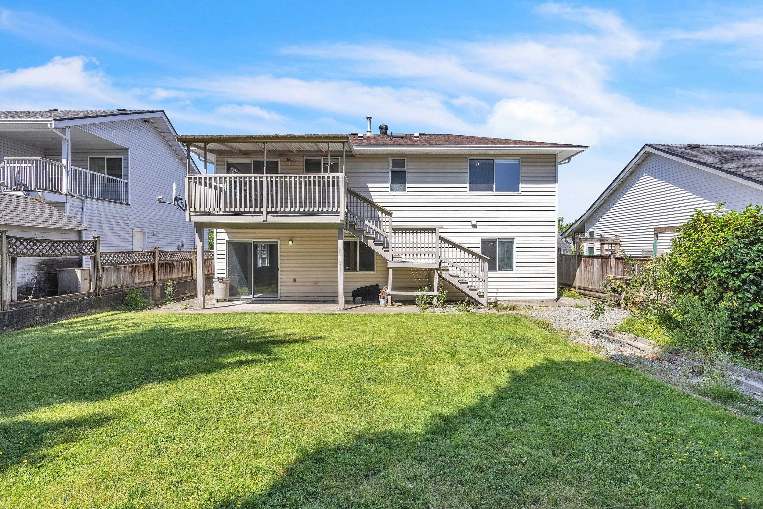 12326 Aurora Street, Maple Ridge, V2X 0J5 — photo 3