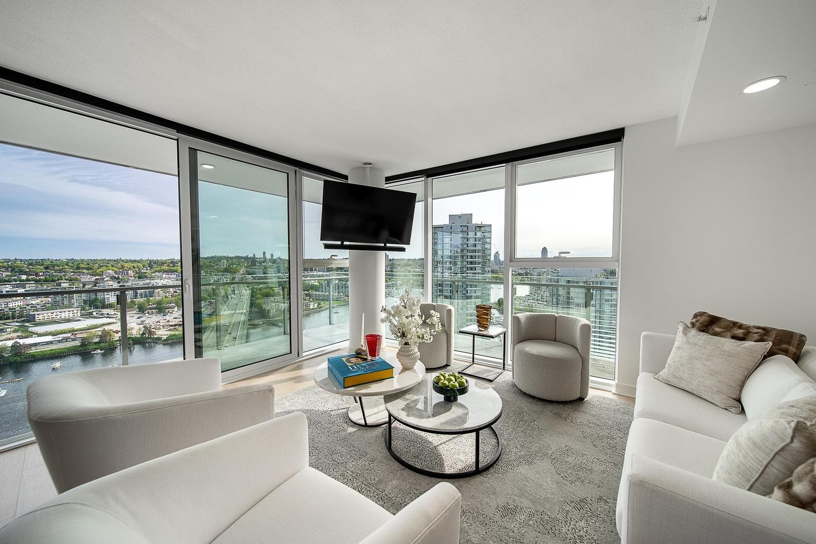 2618 - 89 Nelson Street, Vancouver, V6Z 0E7 — photo 2