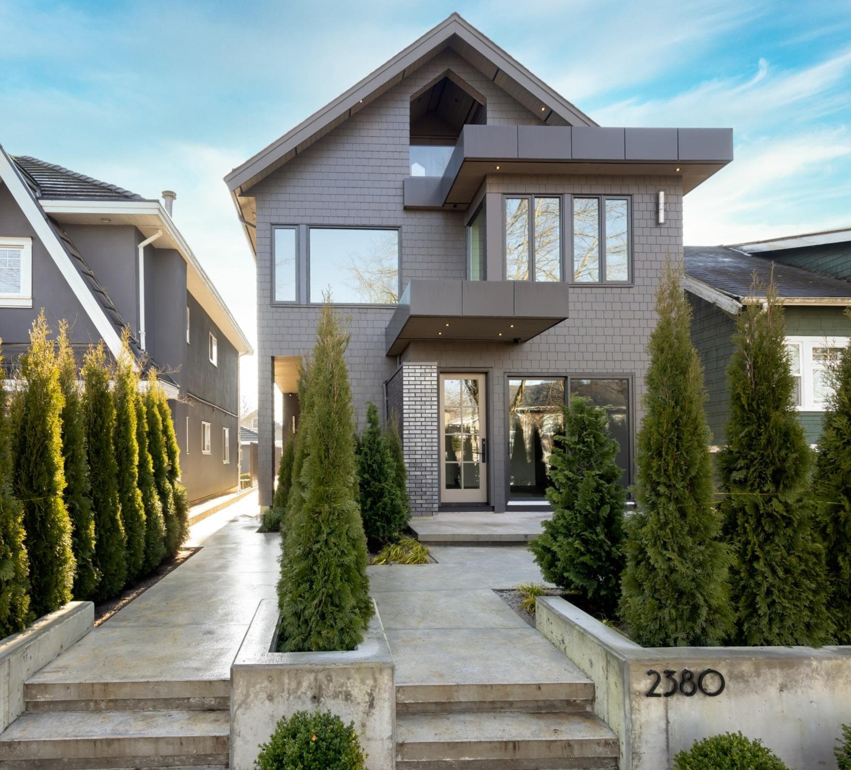 2380 E 5th Avenue, Vancouver, V5N 1N1 — photo 1