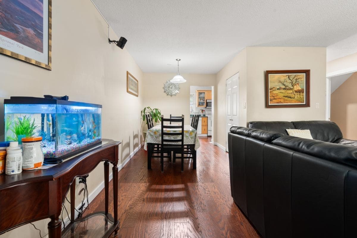 883 Old Lillooet Road, North Vancouver, V7J 2H6 — photo 5