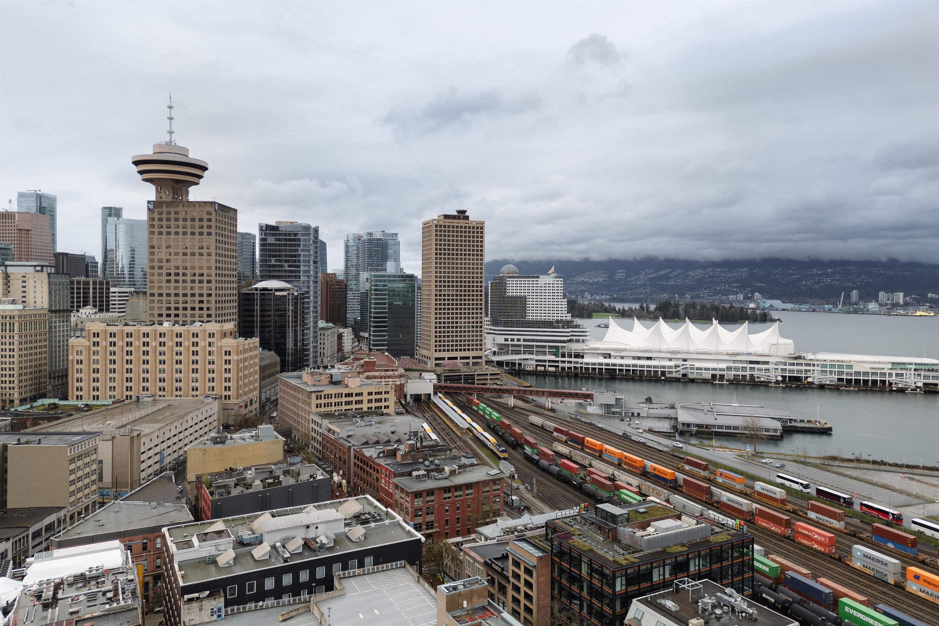 PH801 - 233 Abbott Street, Vancouver, V6B 2K7 — photo 2