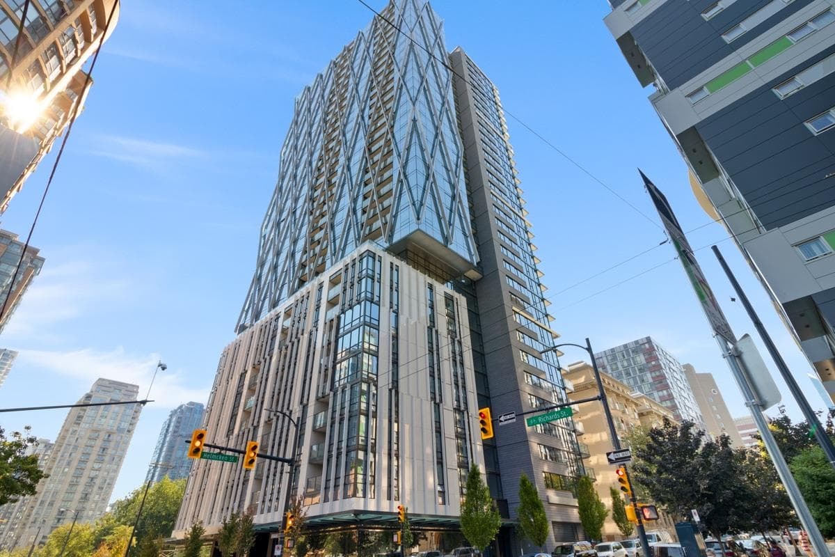 1205 - 1111 Richards Street, Vancouver, V6B 0S3 — photo 2