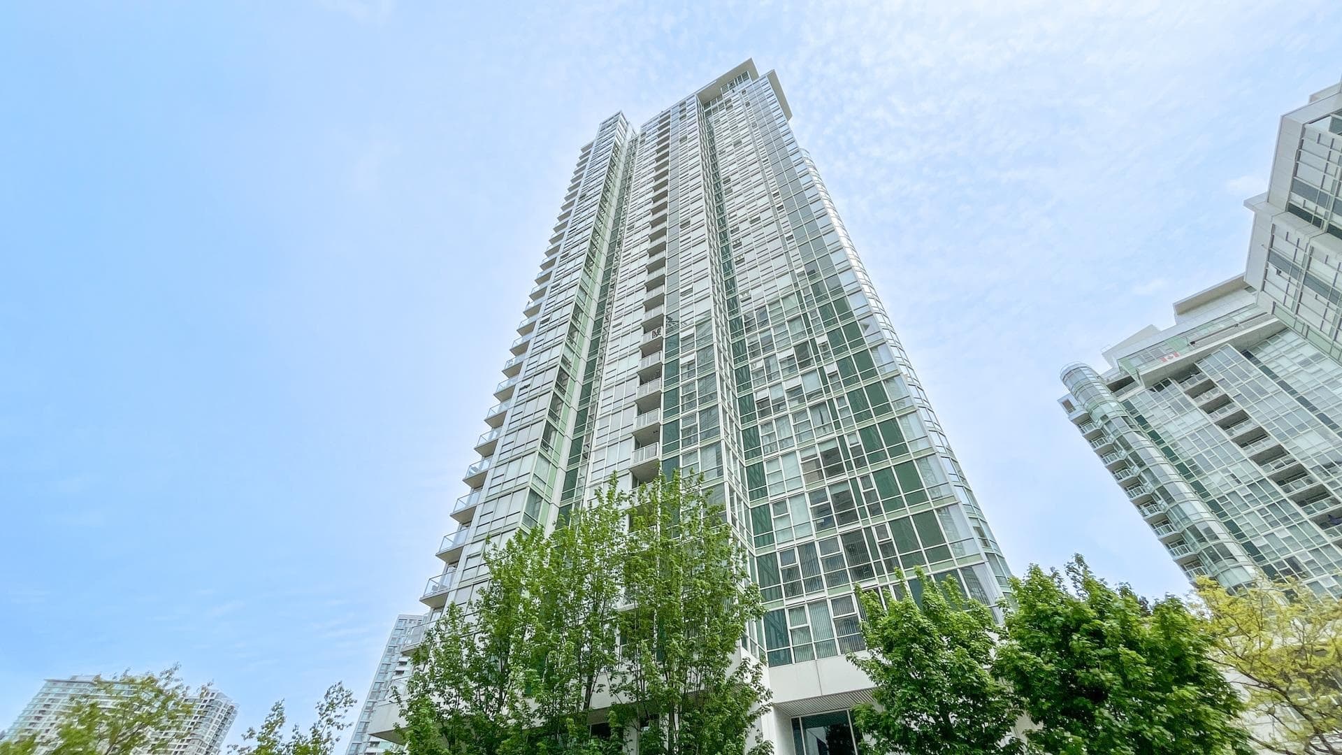3302 - 193 Aquarius Mews, Vancouver, V6Z 2Z2 — photo 1
