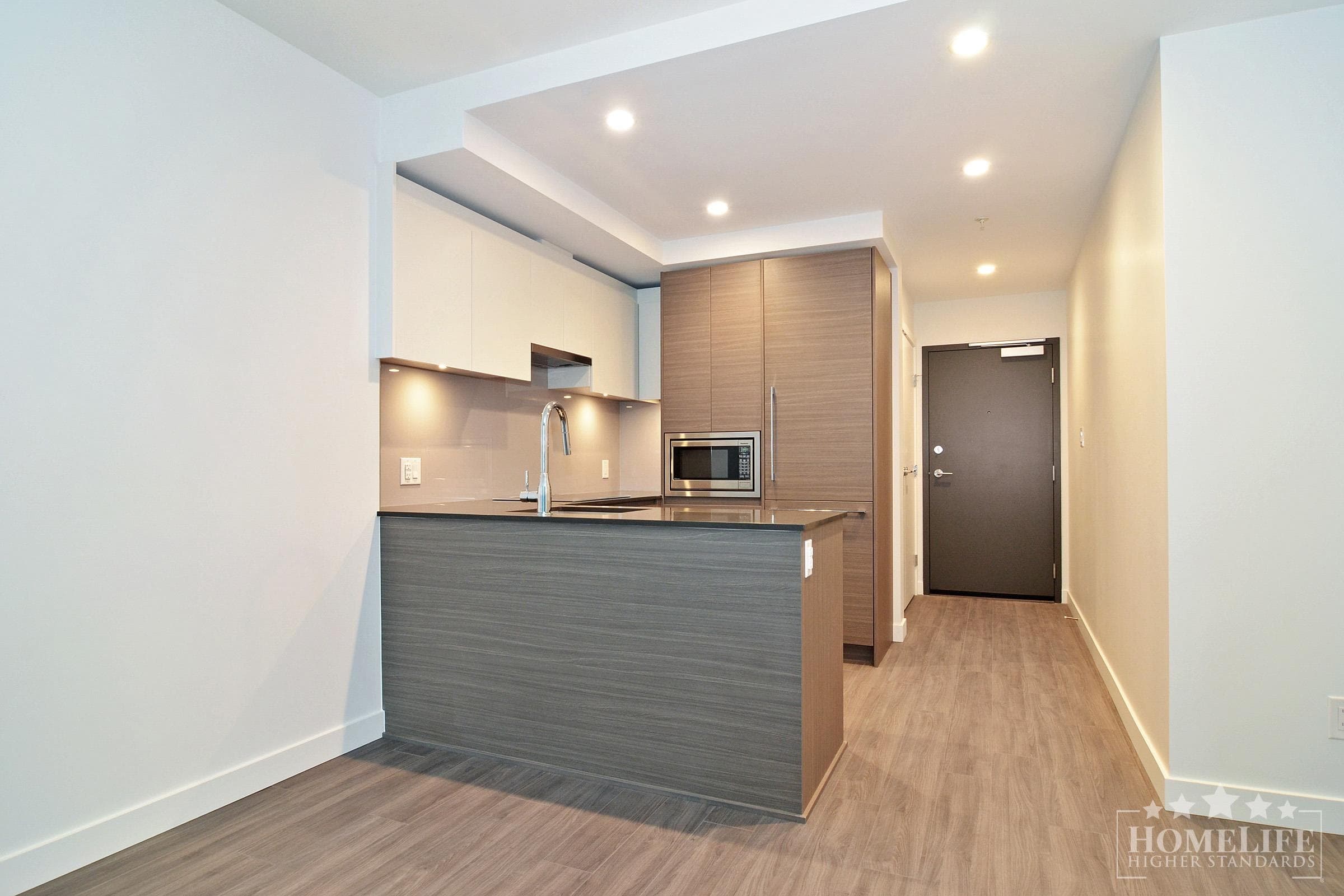 705 - 13615 Fraser Highway, Surrey, V3T 2V6 — photo 5
