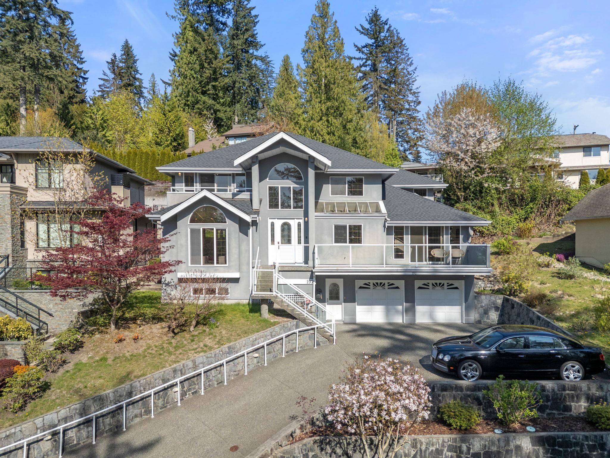 192 Montroyal Boulevard, North Vancouver