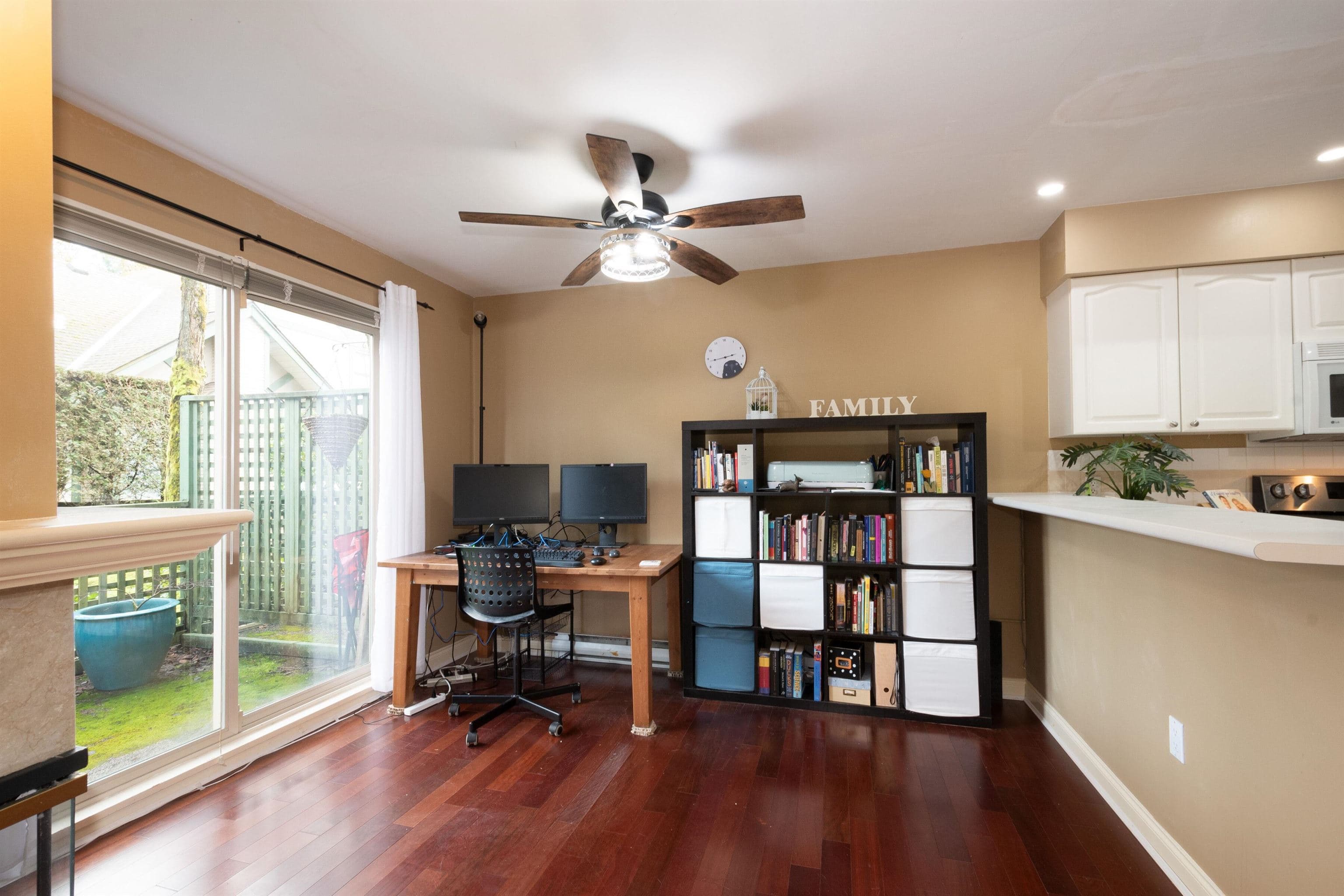 20 - 65 Foxwood Drive, Port Moody, V3H 4Z5 — photo 4