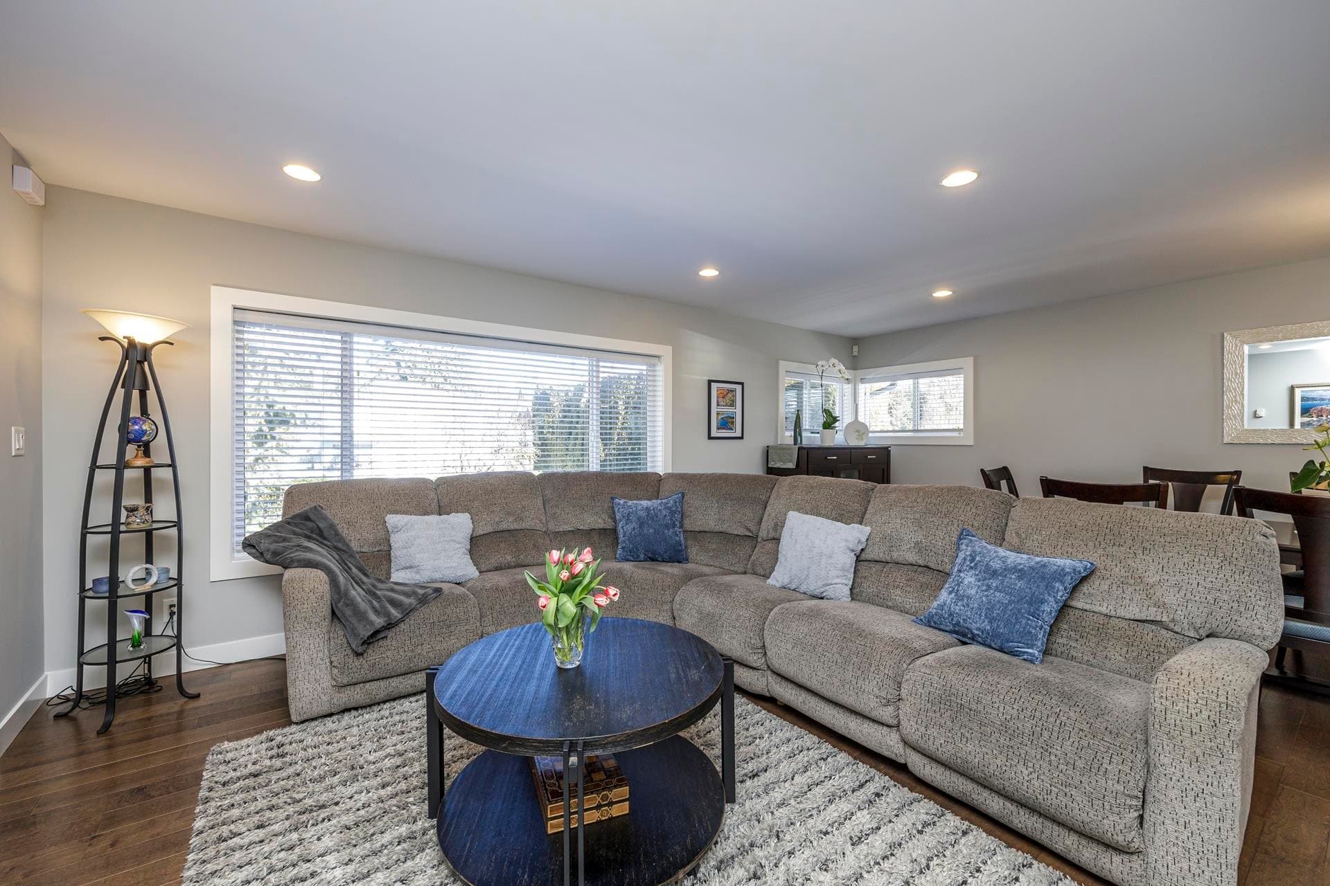 887 E 17th Street, North Vancouver, V7L 2X2 — photo 4