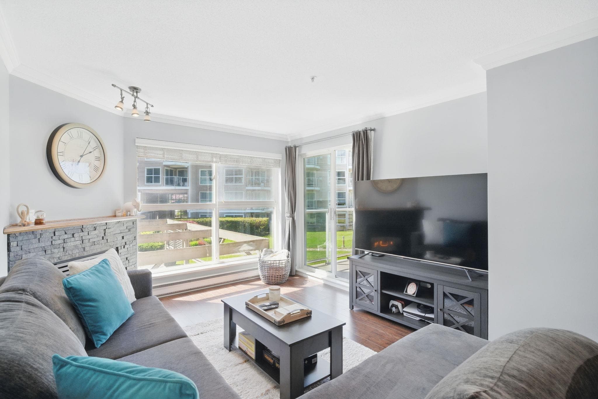 223 - 5880 Dover Crescent, Richmond, V7C 5P5 — photo 2