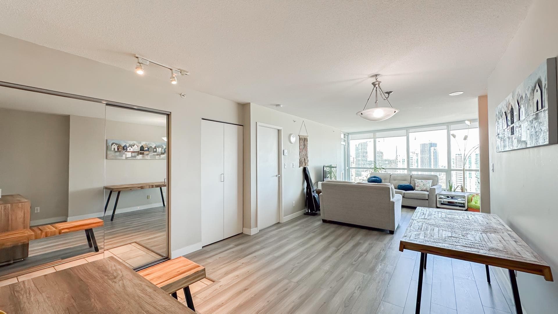 2206 - 6088 Willingdon Avenue, Burnaby, V5H 4V2 — photo 4