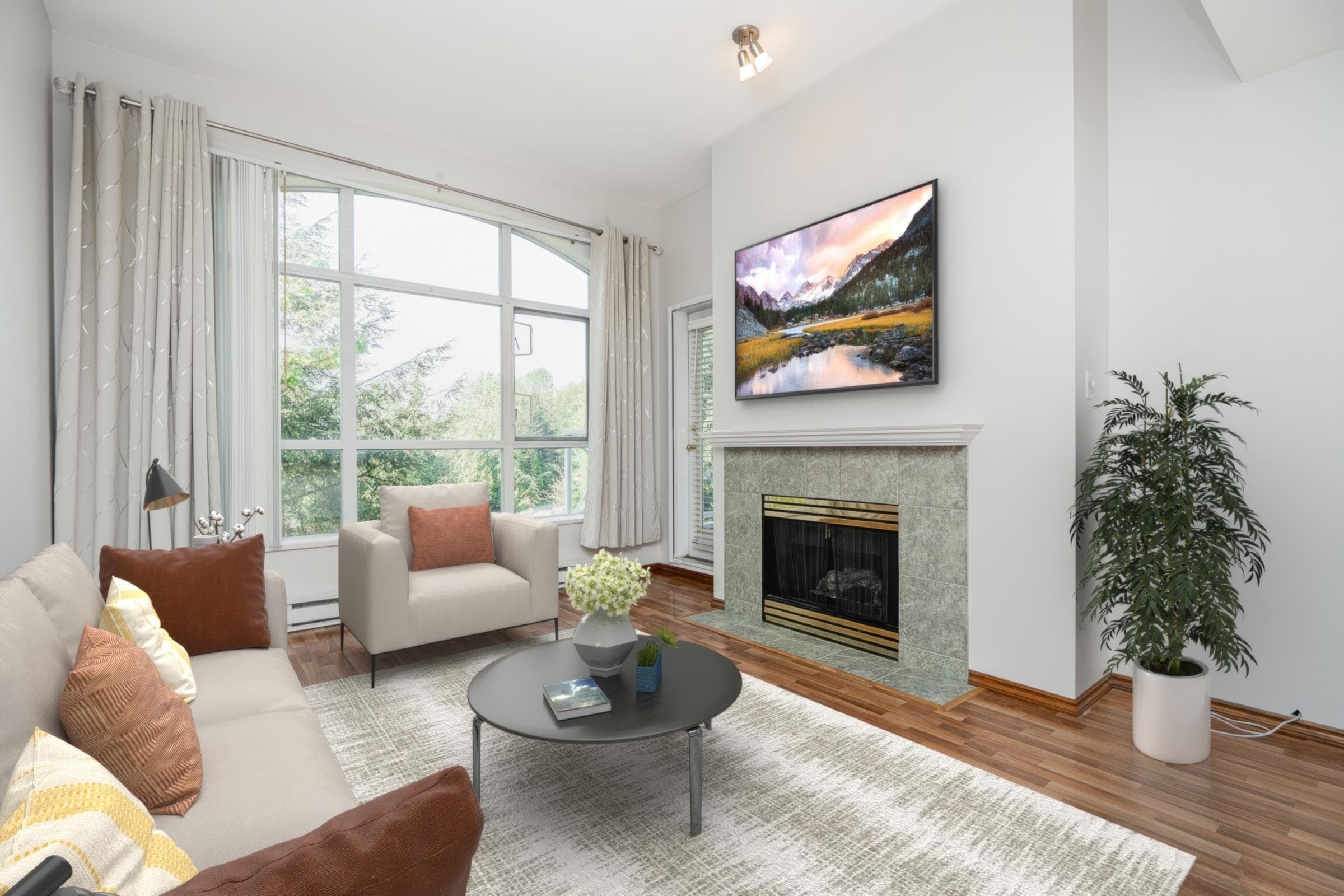 403 - 2559 Parkview Lane, Port Coquitlam, V3C 6M1 — photo 2