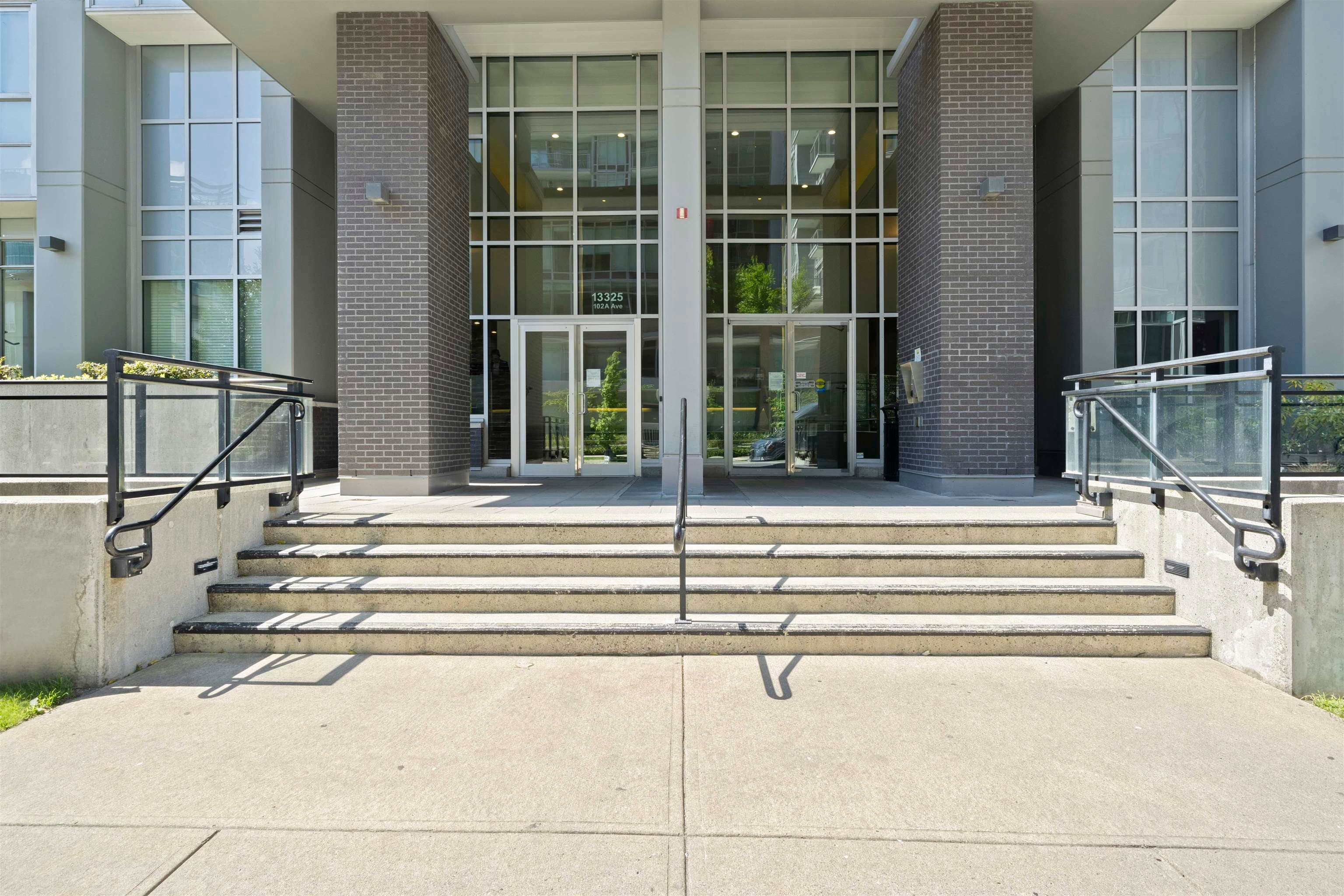 3609 - 13325 102a Avenue, Surrey, V3T 0J5 — photo 3