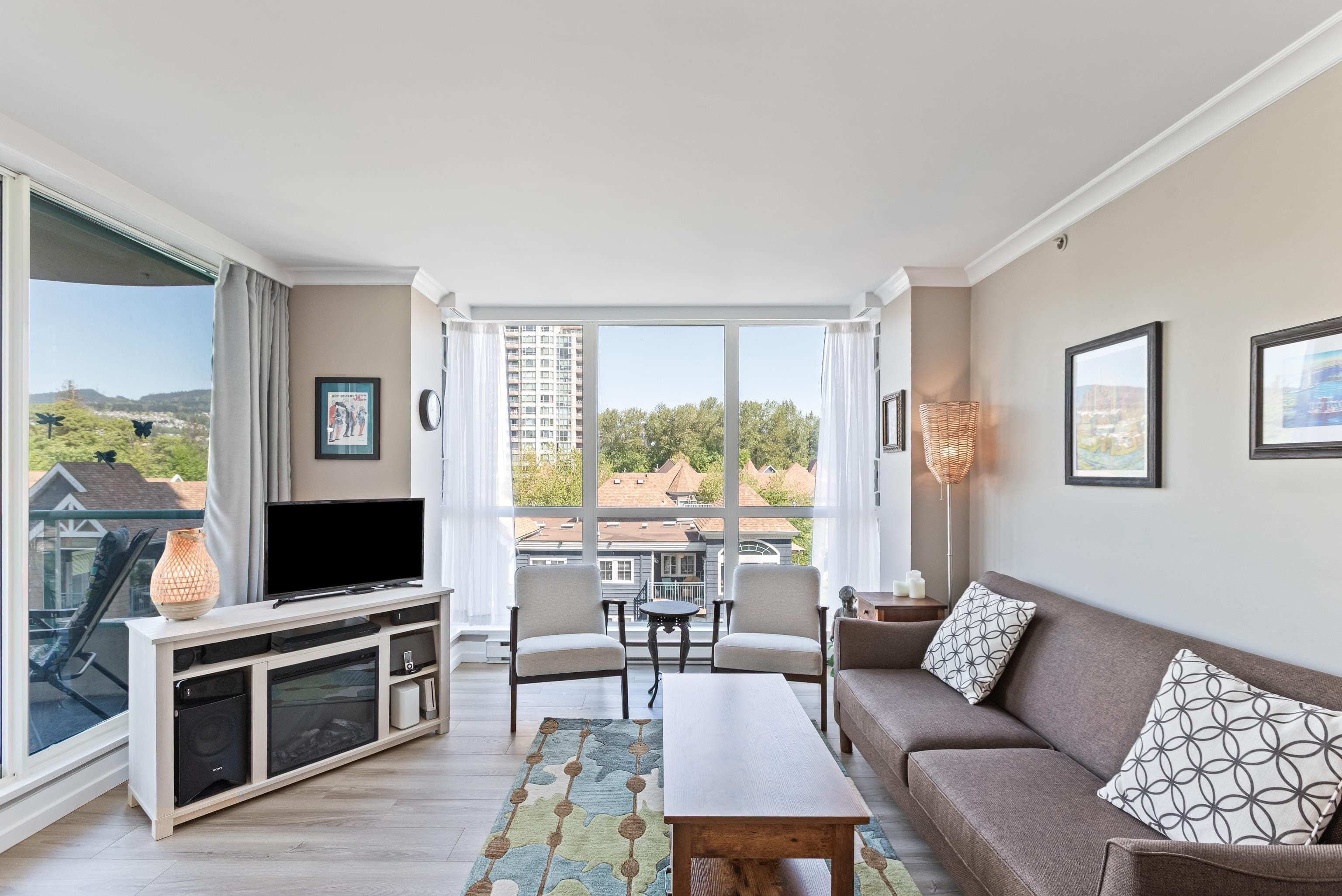 601 - 3071 Glen Drive, Coquitlam, V3B 7R1 — photo 4