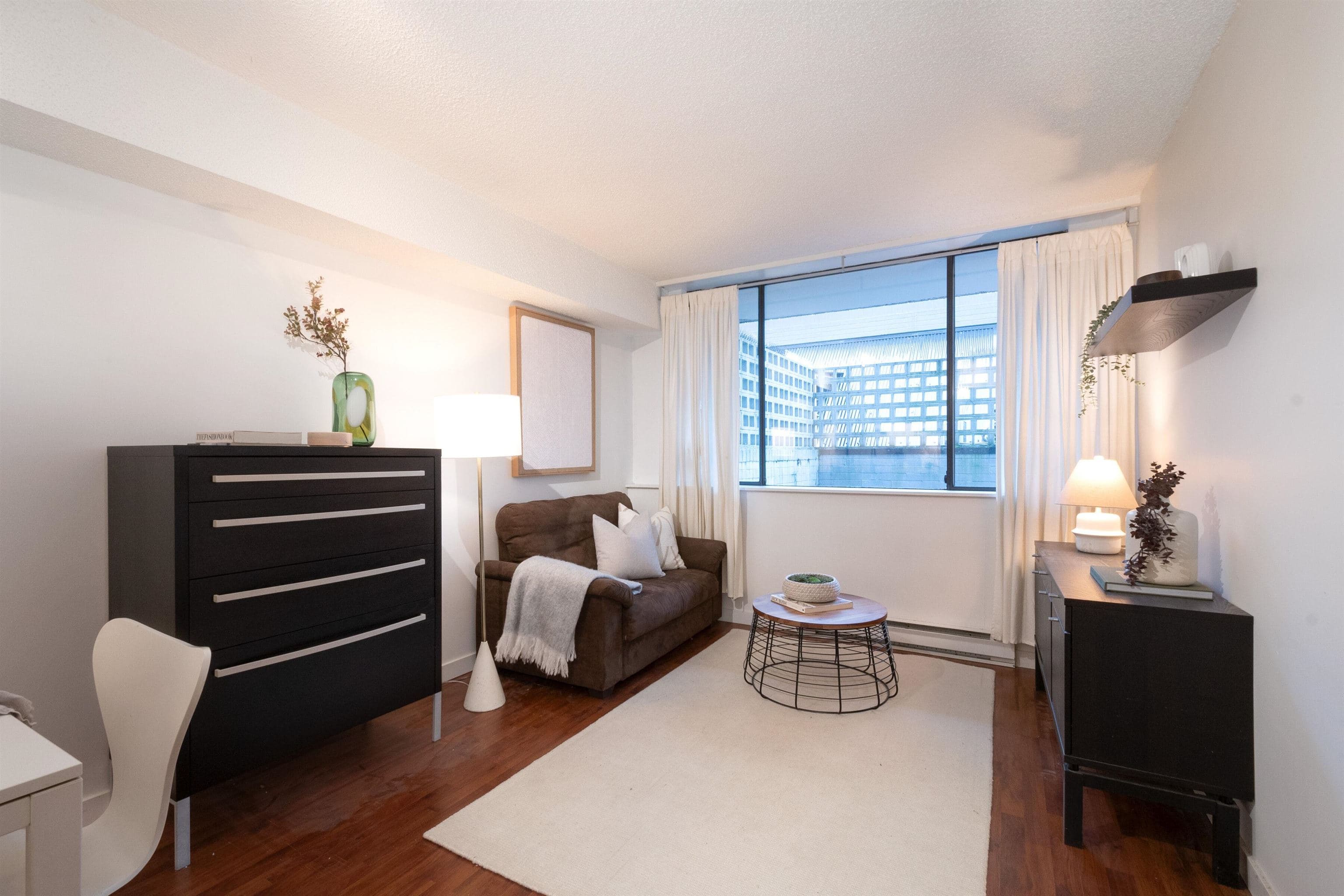 201 - 1270 Robson Street, Vancouver, V6E 3Z6 — photo 2
