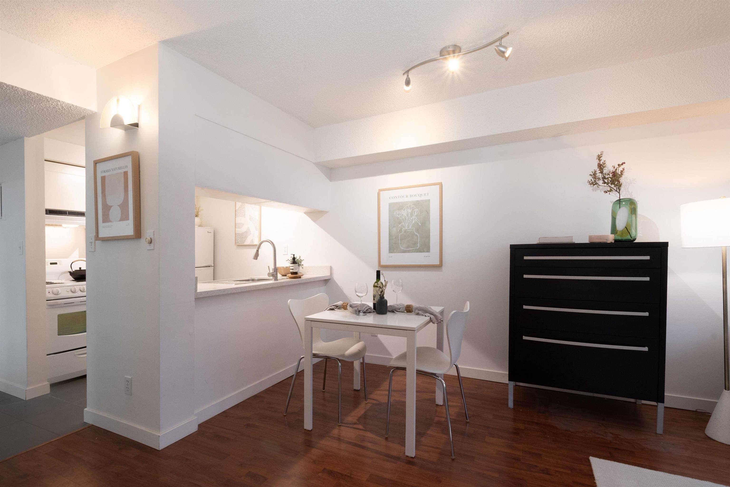201 - 1270 Robson Street, Vancouver, V6E 3Z6 — photo 4