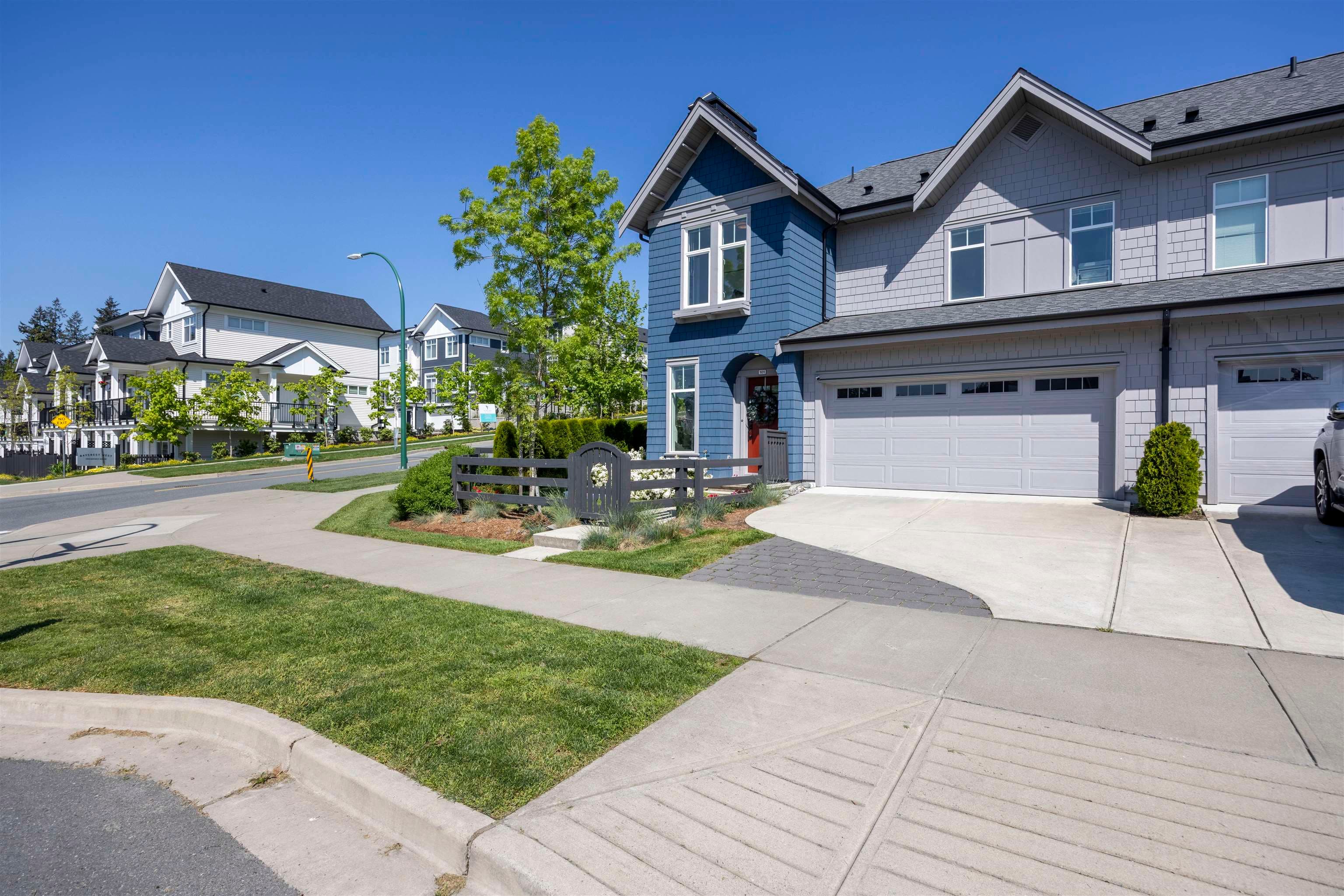 101 - 3517 Baycrest Avenue, Coquitlam, V3B 0S3 — photo 2