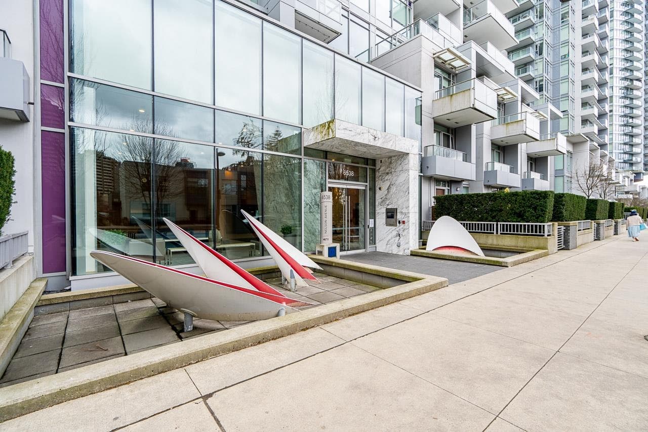 2205 - 6538 Nelson Avenue, Burnaby, V5H 0G5 — photo 4