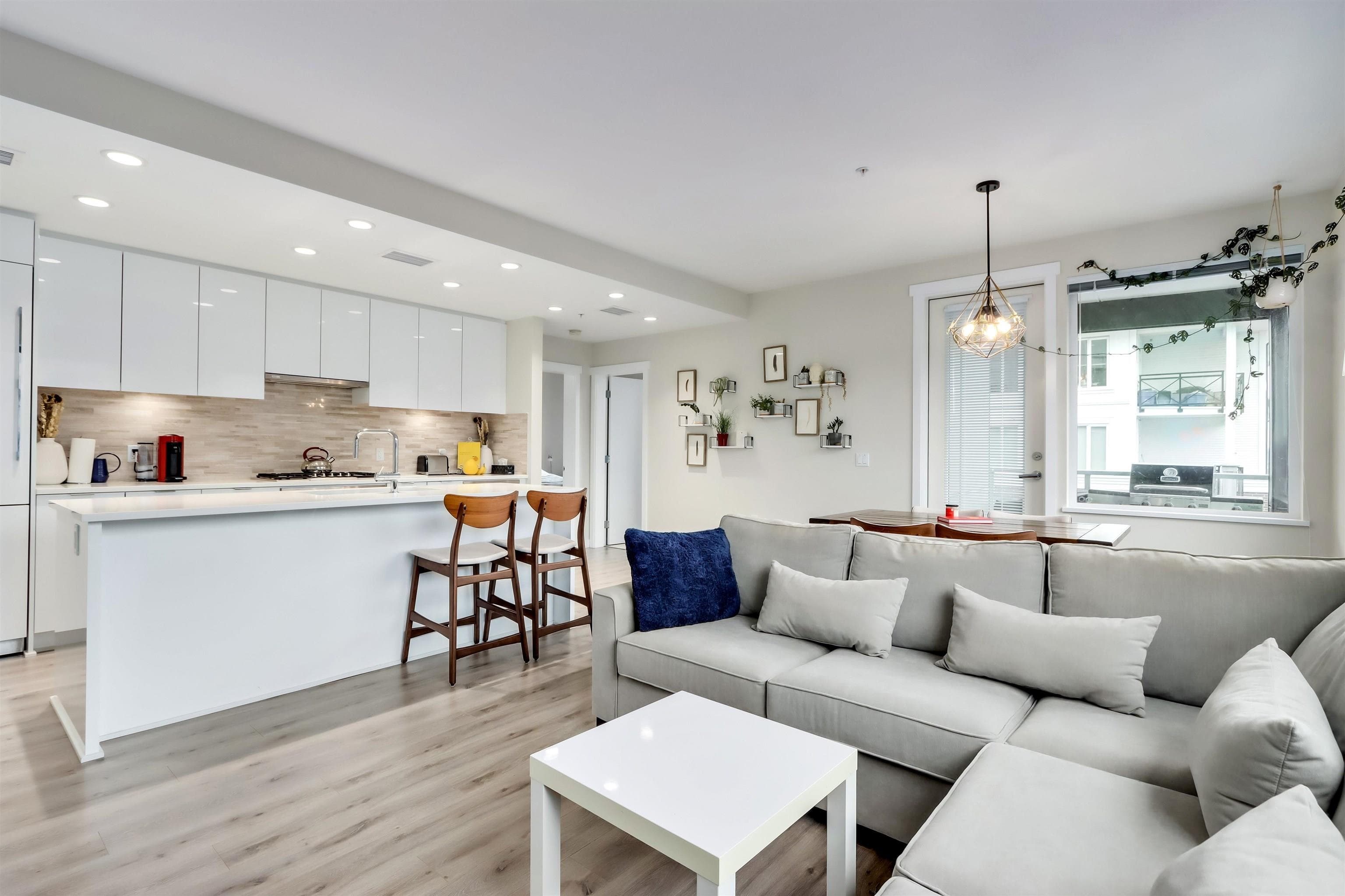 327 - 9233 Odlin Road, Richmond, V6X 0V4 — photo 4