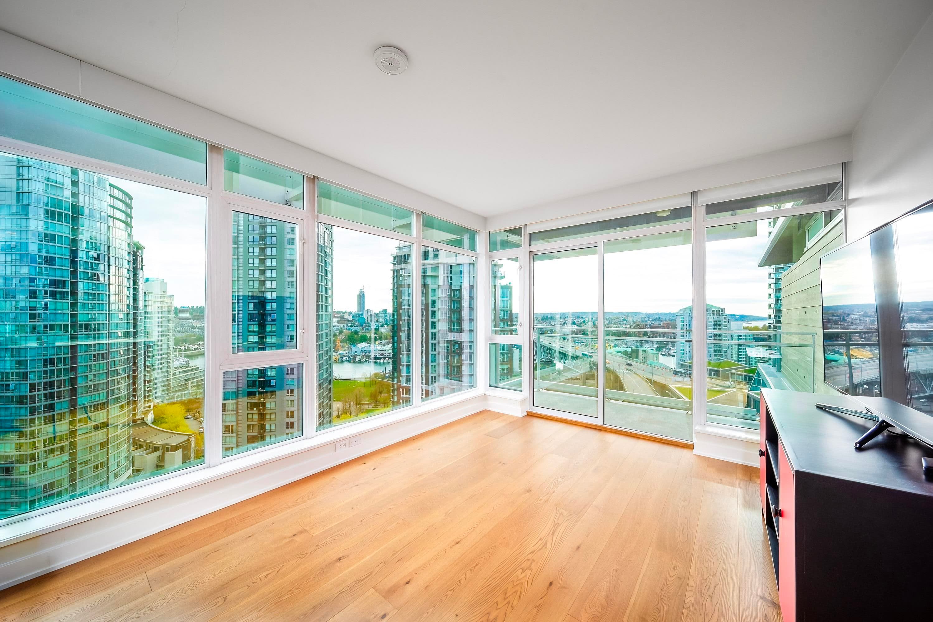 2108 - 1372 Seymour Street, Vancouver, V6B 0L1 — photo 2