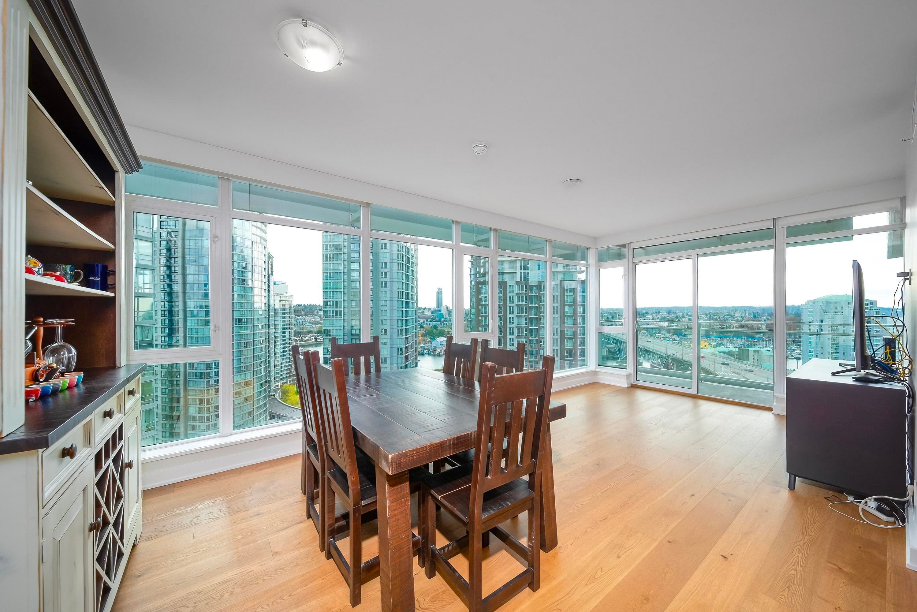 2108 - 1372 Seymour Street, Vancouver, V6B 0L1 — photo 3