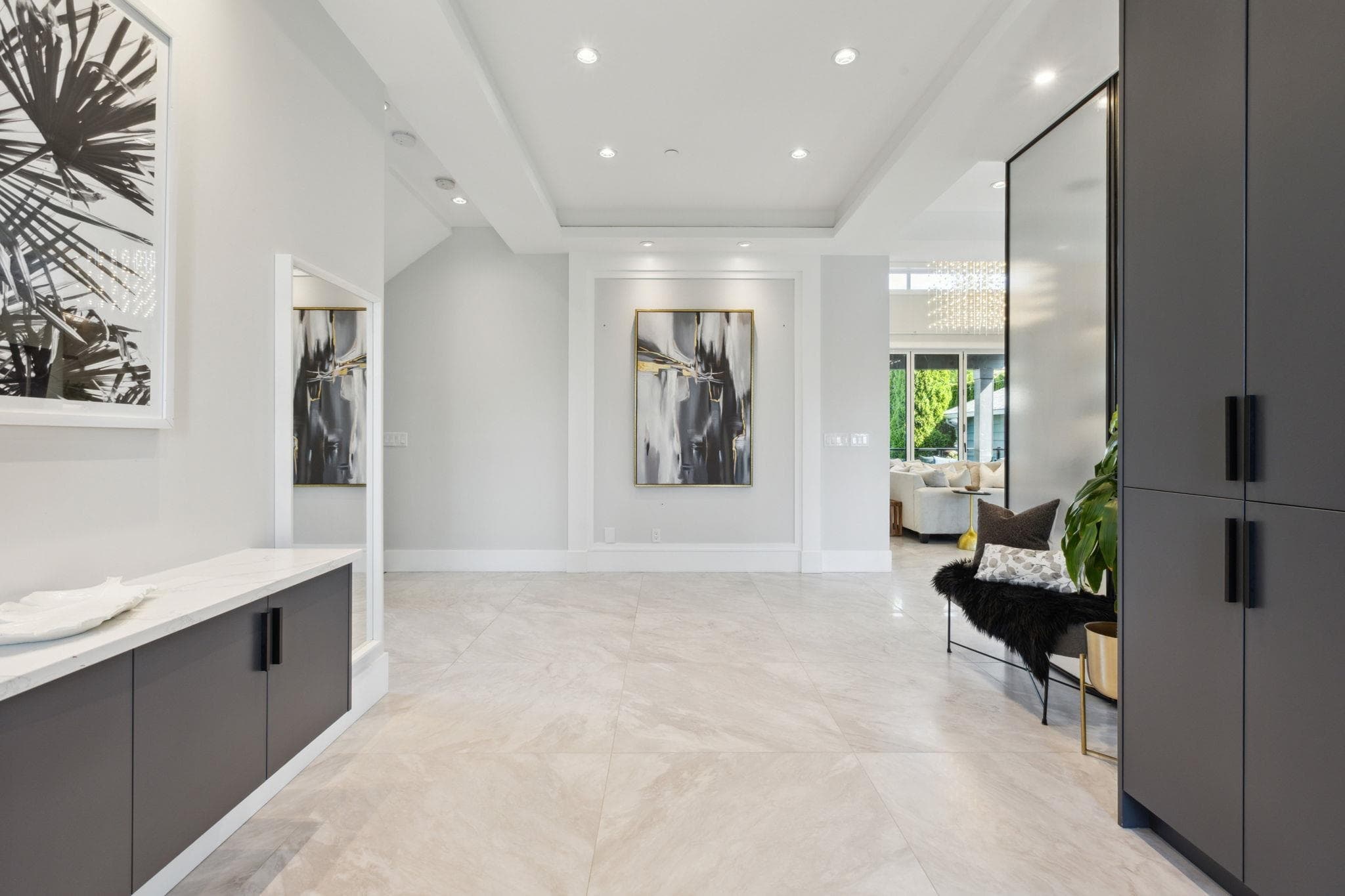342 W 15th Street, North Vancouver, V7M 1S5 — photo 3