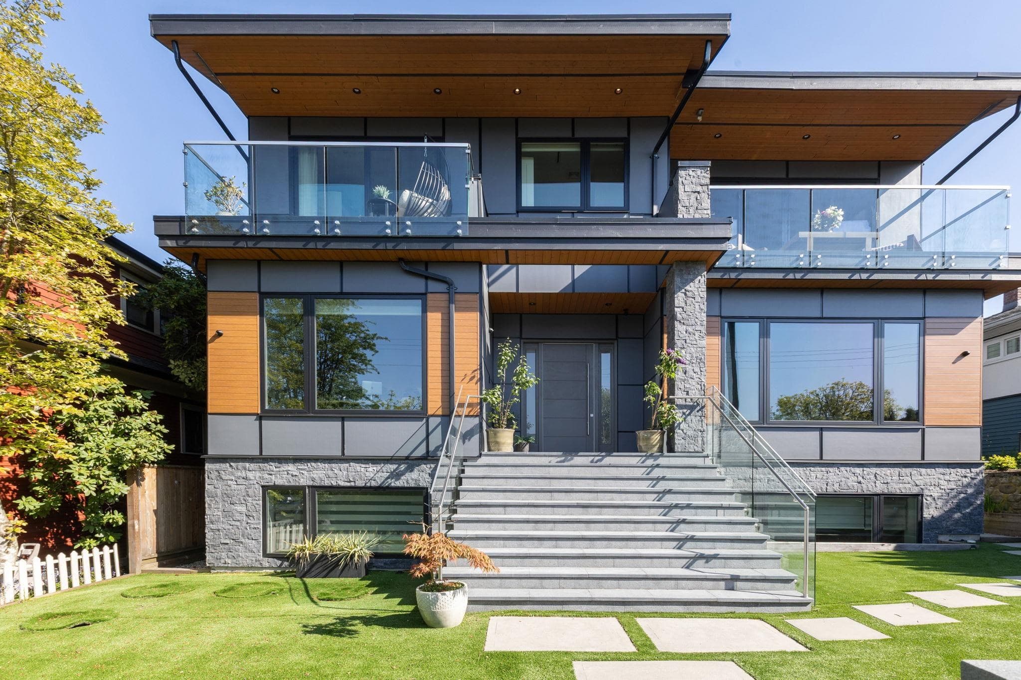 342 W 15th Street, North Vancouver