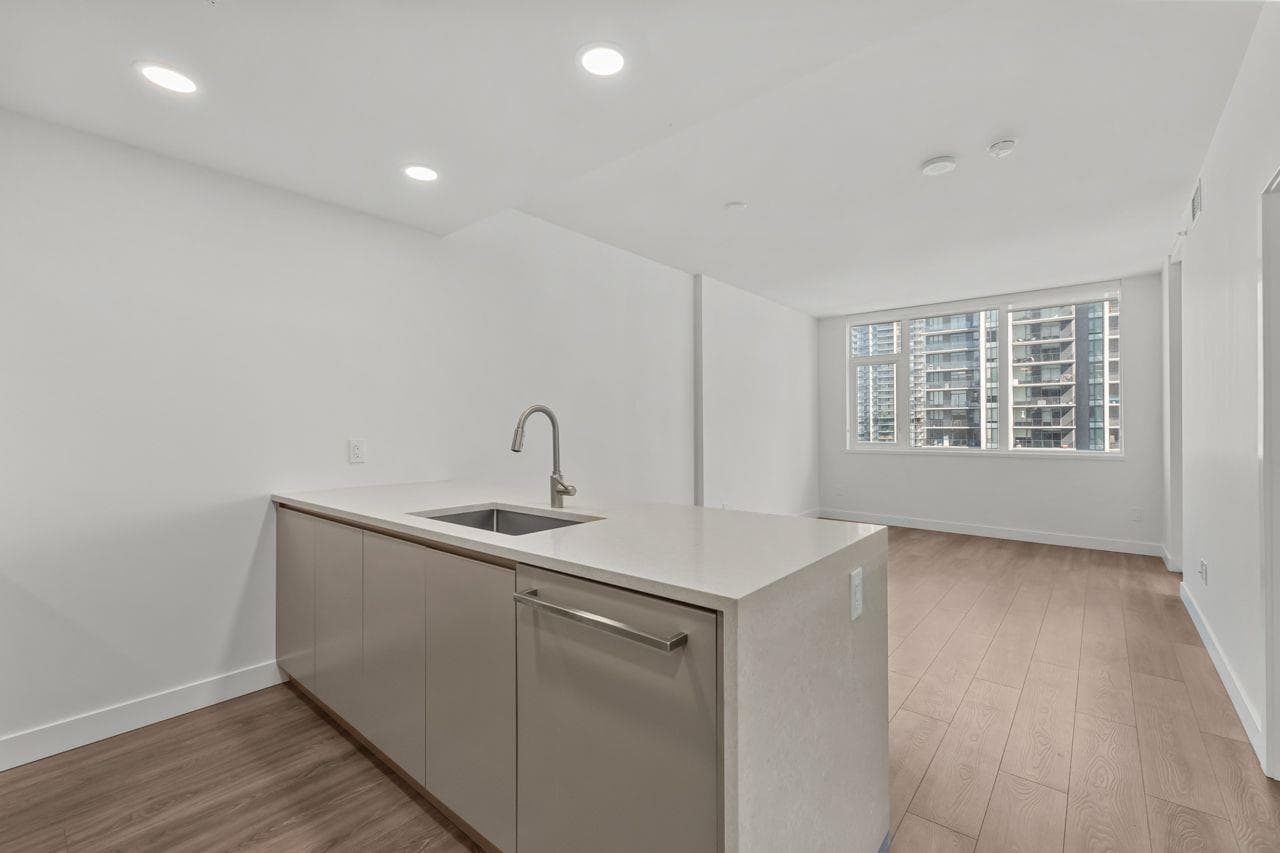 1201 - 4433 Alaska Street, Burnaby, V5C 5T3 — photo 3