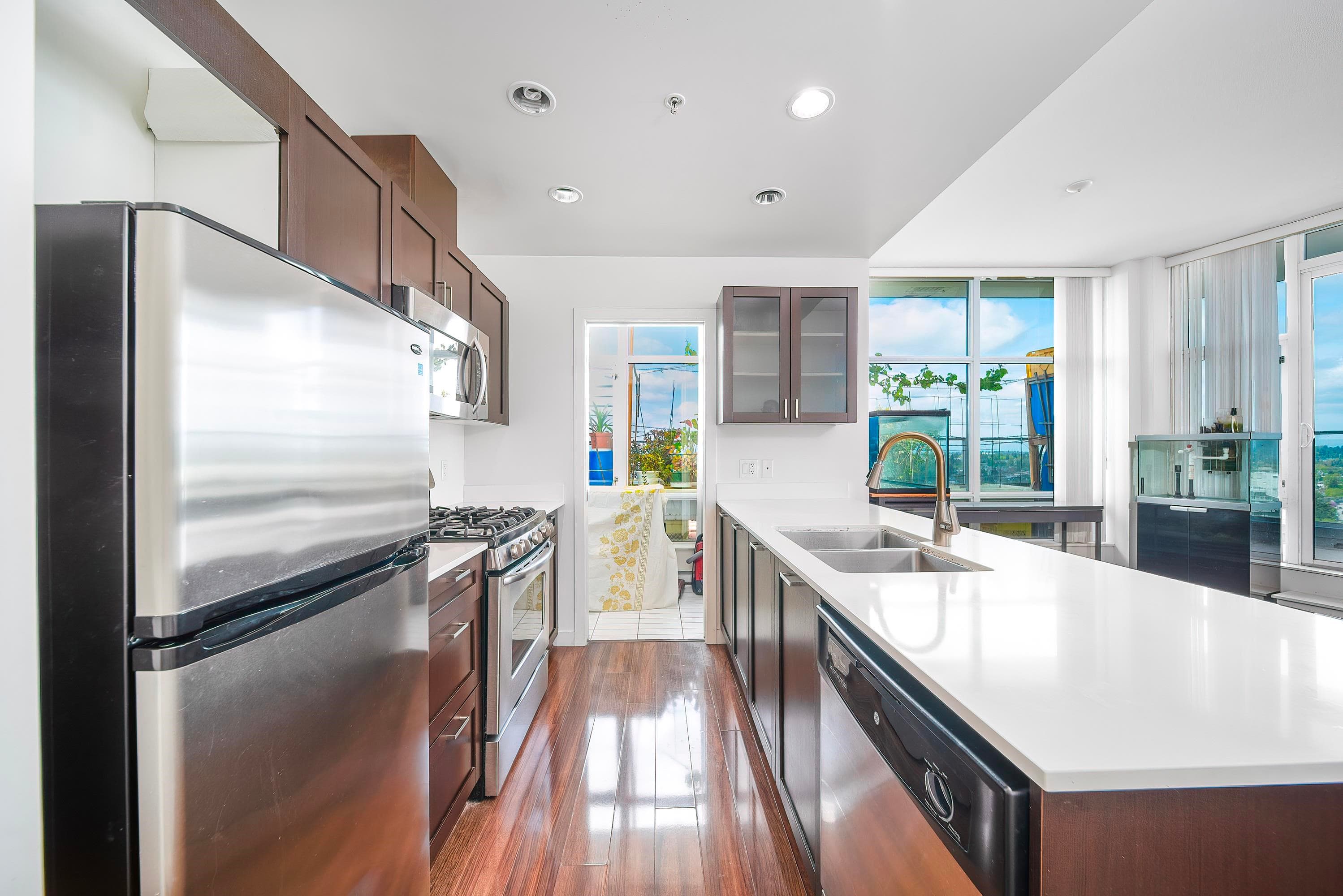 2207 - 4815 Eldorado Mews, Vancouver, V5R 0B2 — photo 5