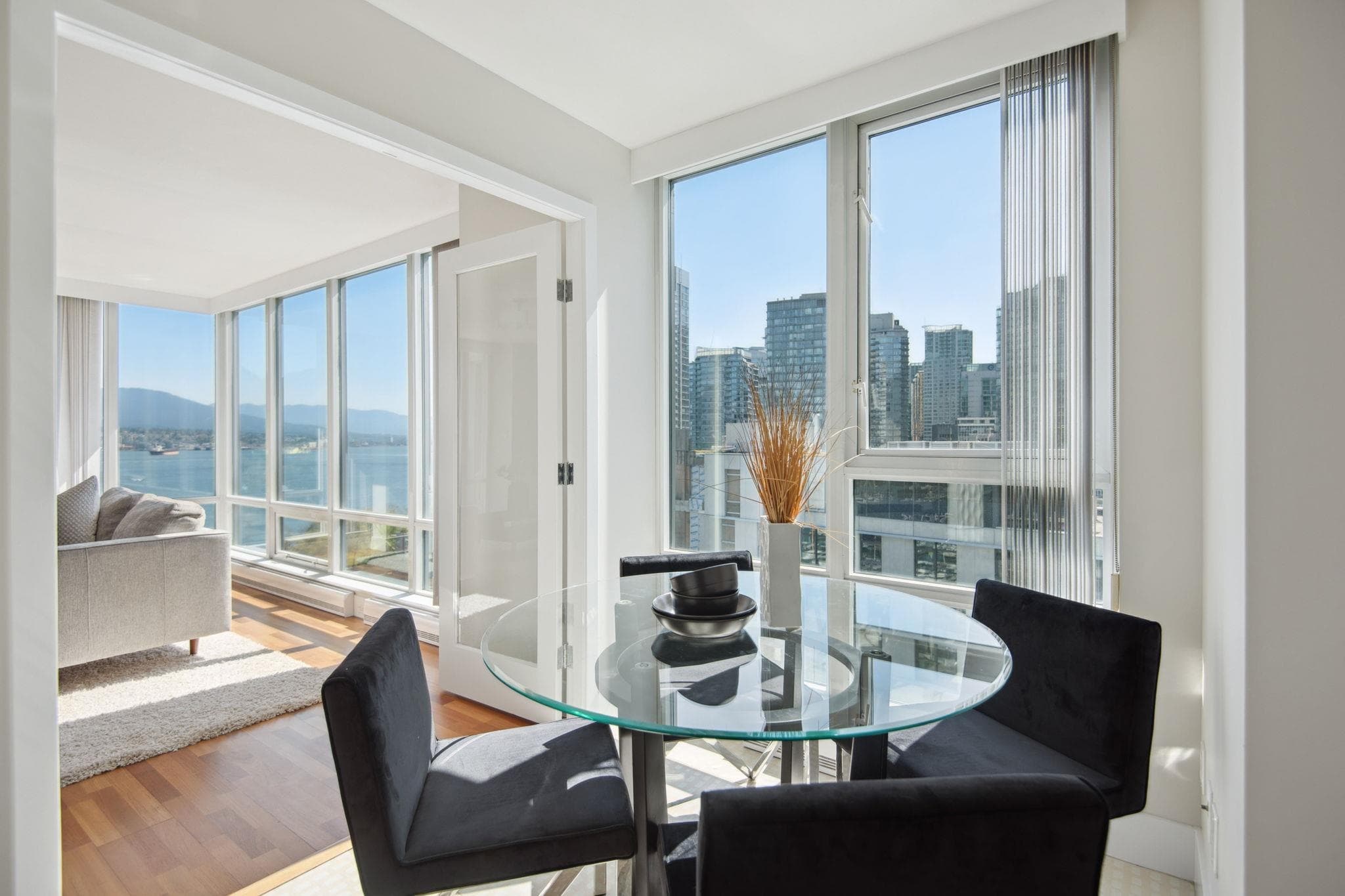 1402 - 499 Broughton Street, Vancouver, V6G 3K1 — photo 5