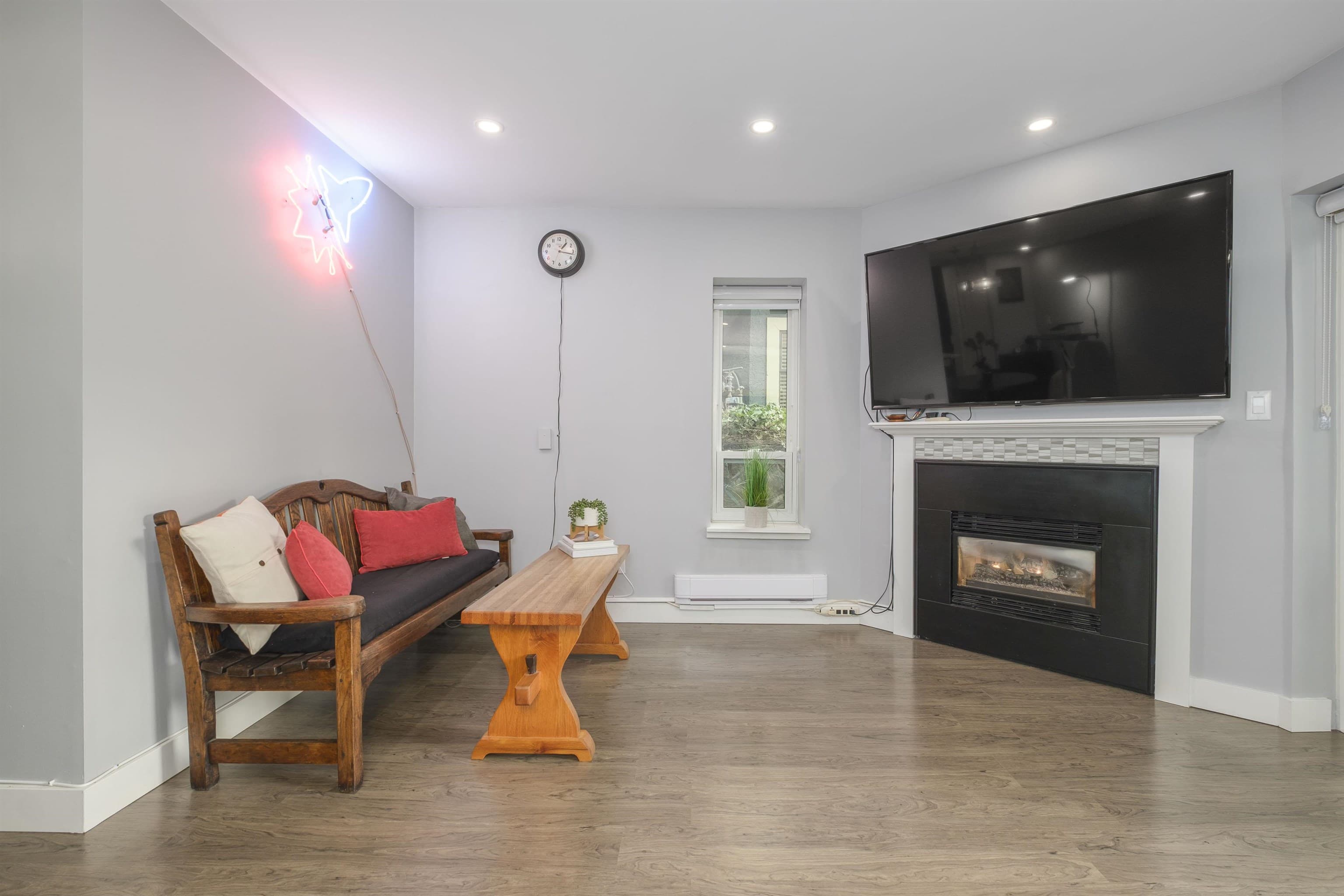 2433 W 6th Avenue, Vancouver, V6K 1W2 — photo 3