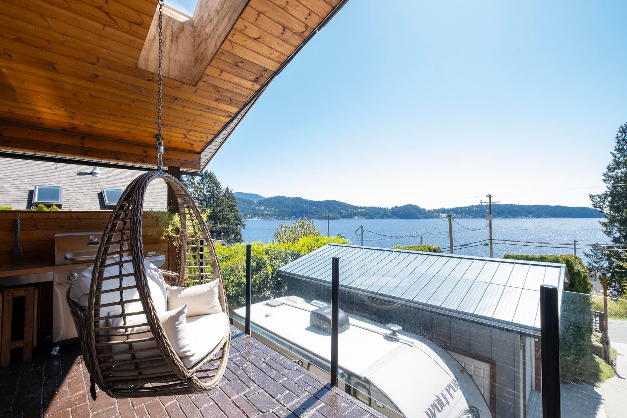 454 Central Avenue, Gibsons, V0N 1V1 — photo 3