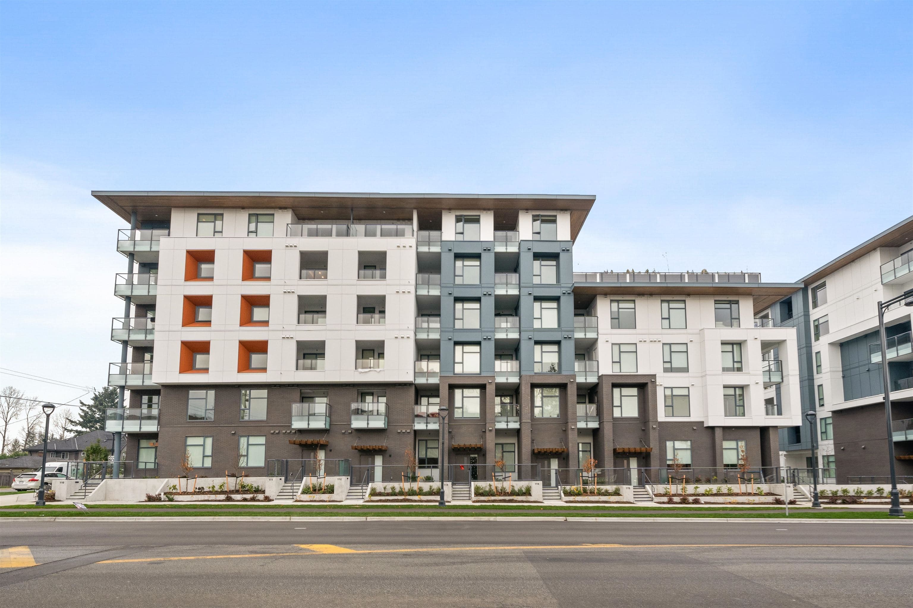 211 - 10828 139a Street, Surrey, V3R 3E5 — photo 2