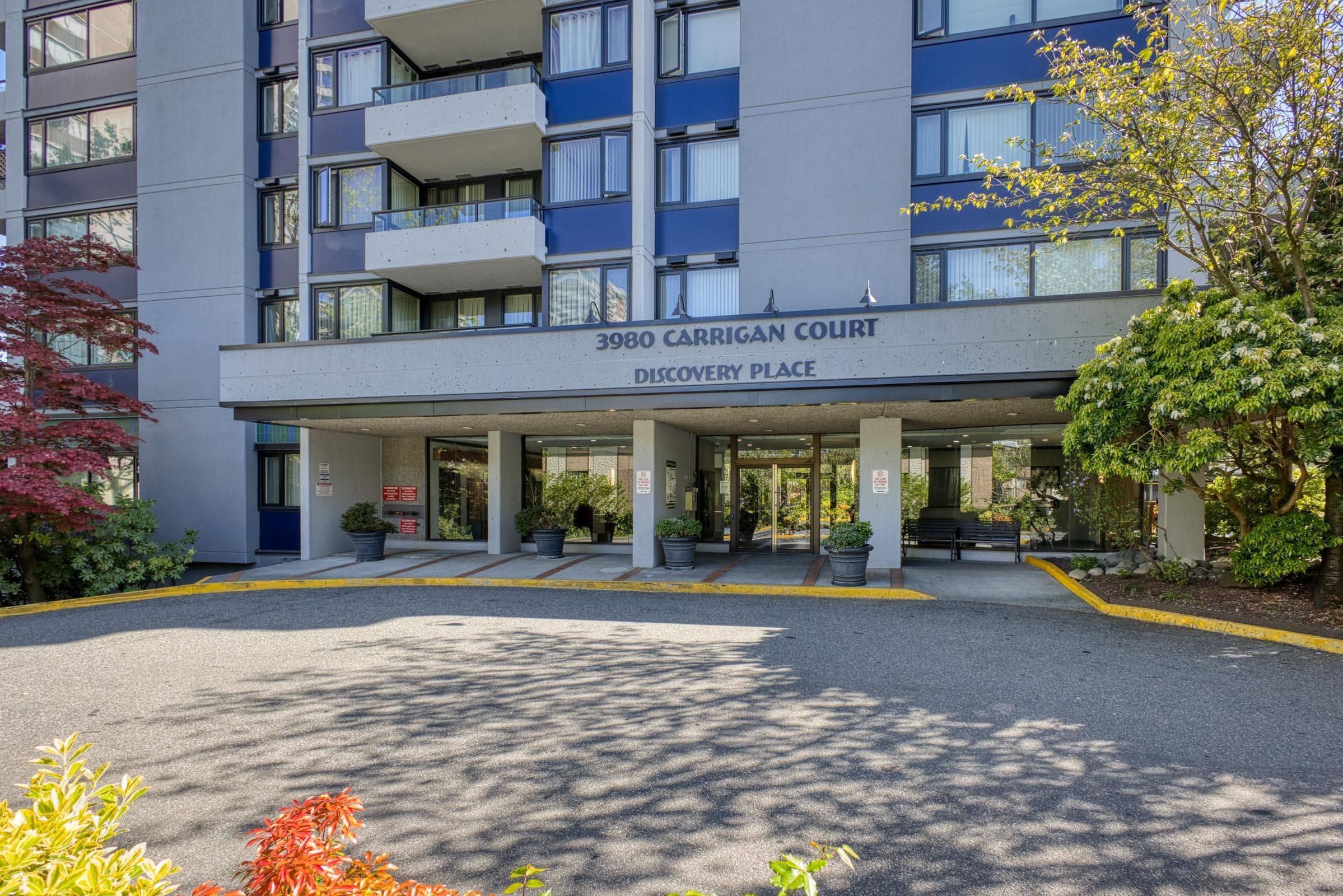 503 - 3980 Carrigan Court, Burnaby, V3N 4S6 — photo 2