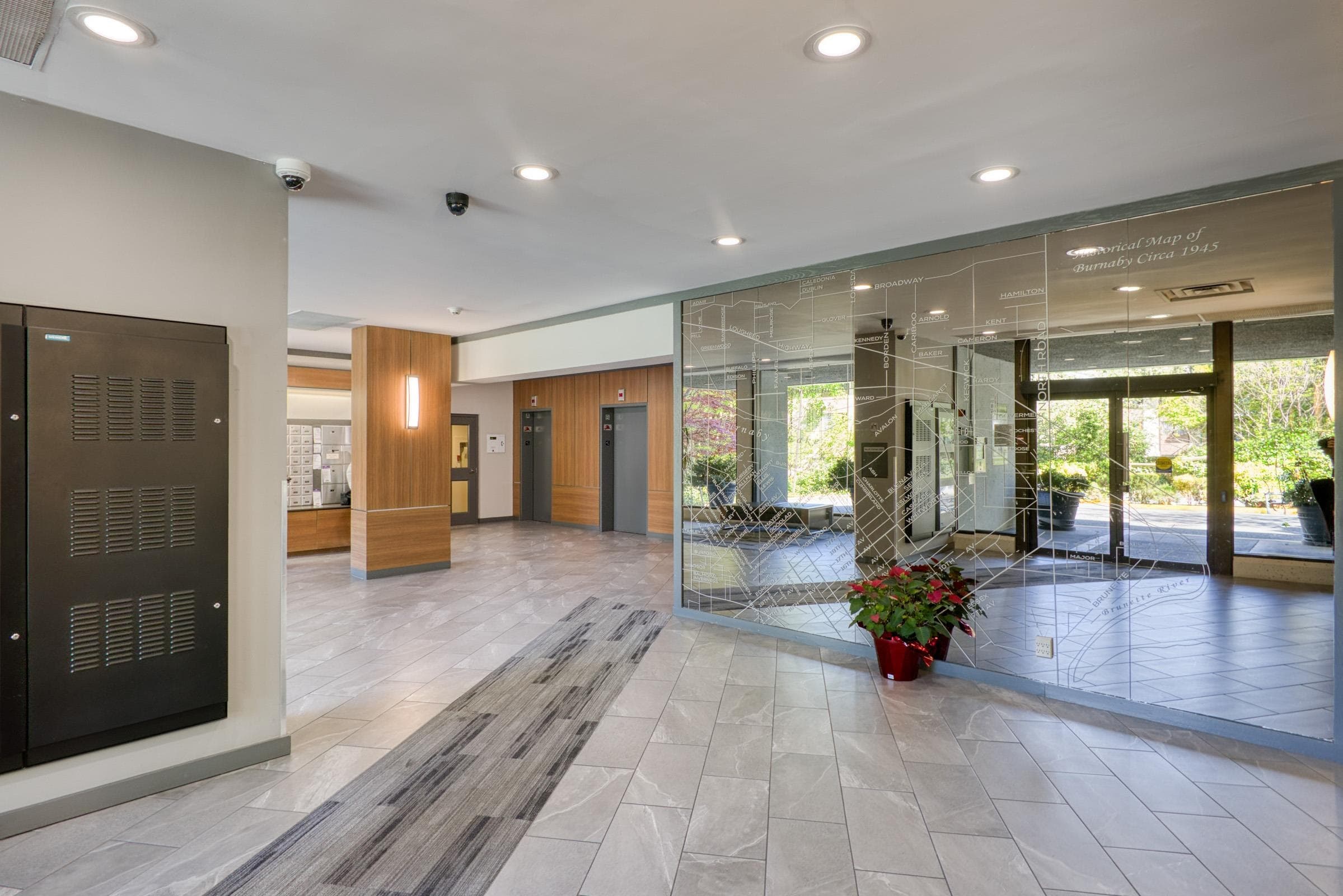503 - 3980 Carrigan Court, Burnaby, V3N 4S6 — photo 4