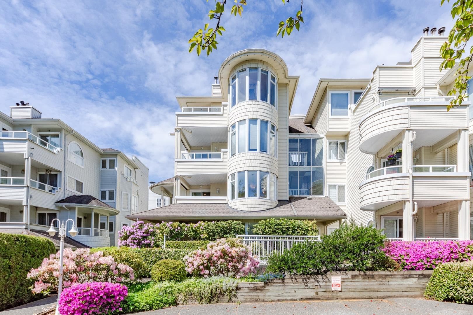 208 - 7620 Columbia Street, Vancouver