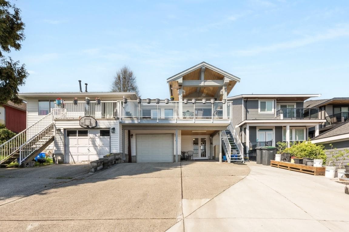 1038 Walls Avenue, Coquitlam, V3K 2T7 — photo 2