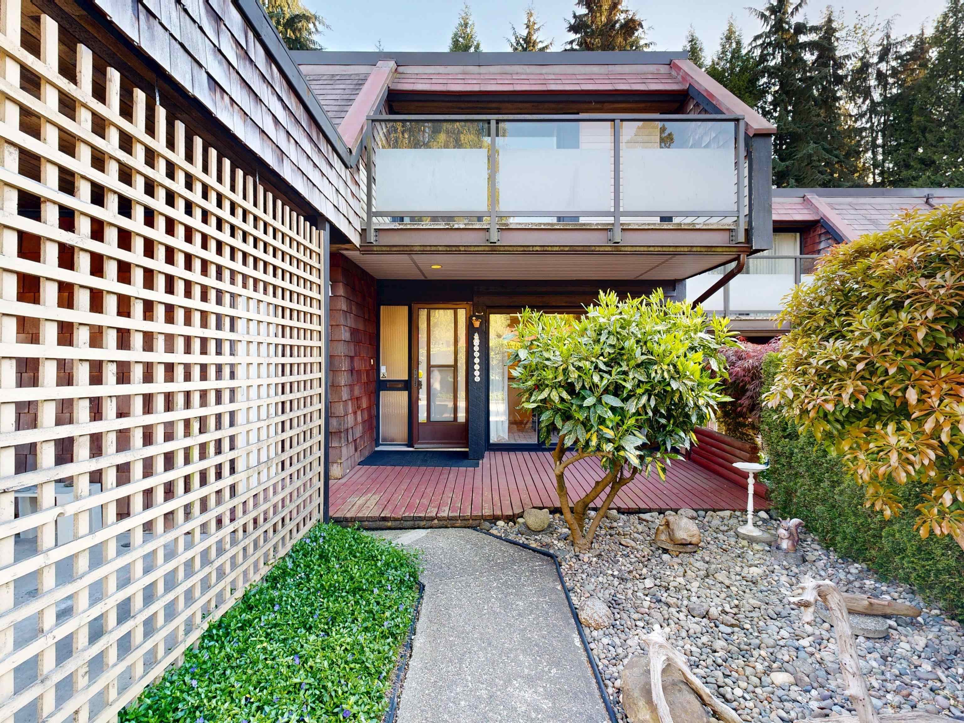 9828 Belfriar Drive, Burnaby, V3N 4N1 — photo 3
