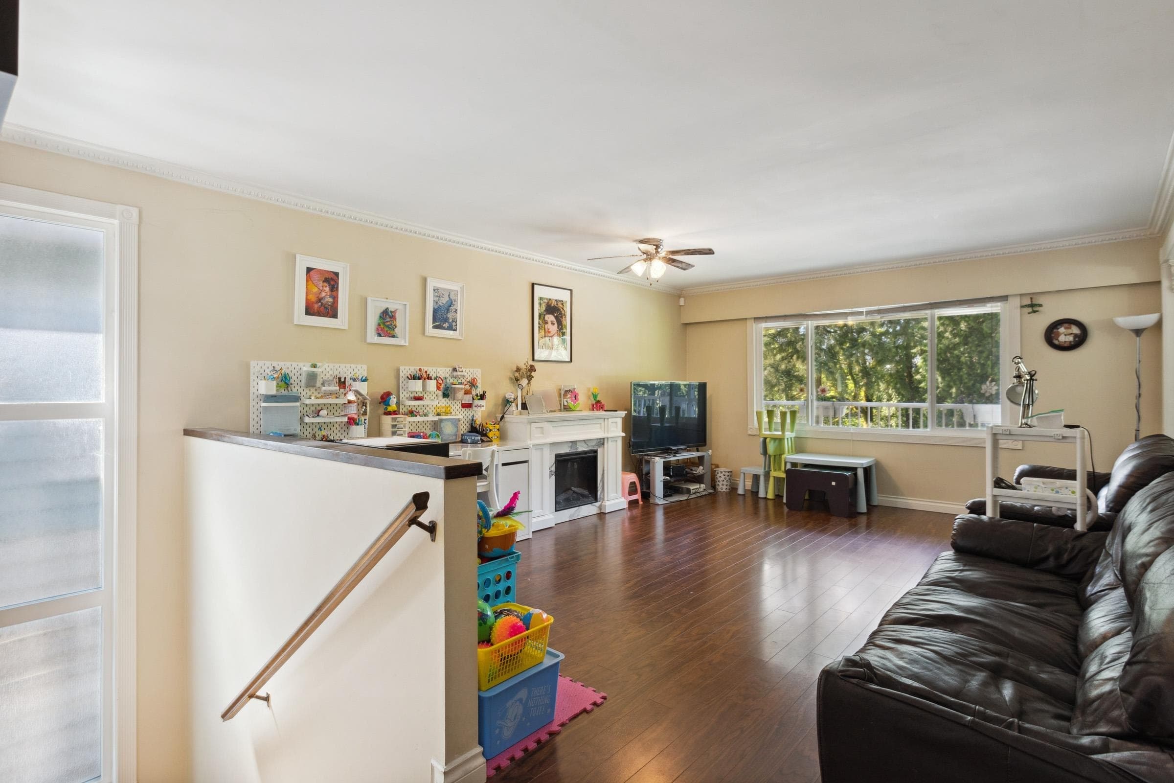8224 Wedgewood Street, Burnaby, V3N 1C4 — photo 3