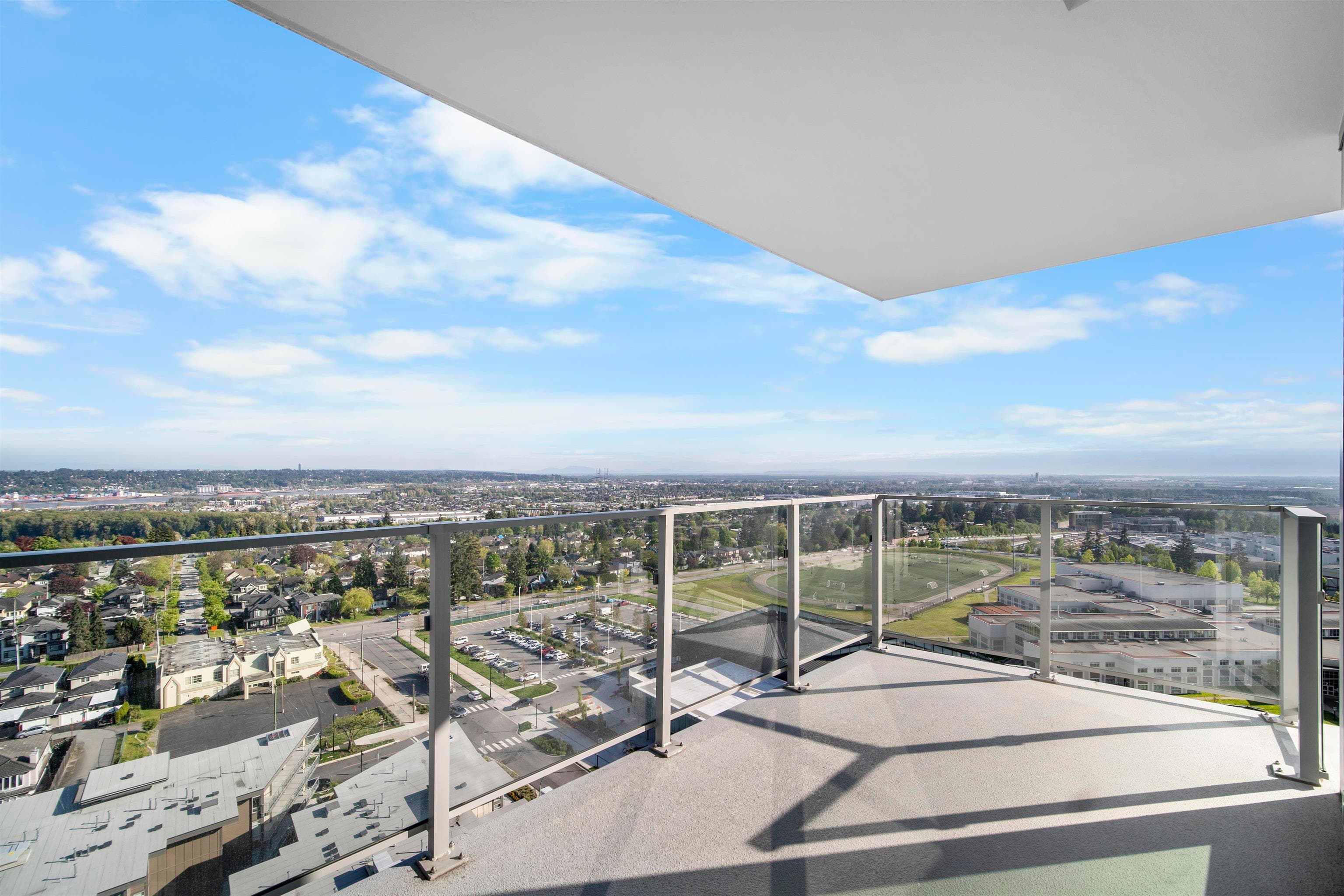 1607 - 7683 Park Crescent, Burnaby, V3N 0J3 — photo 1