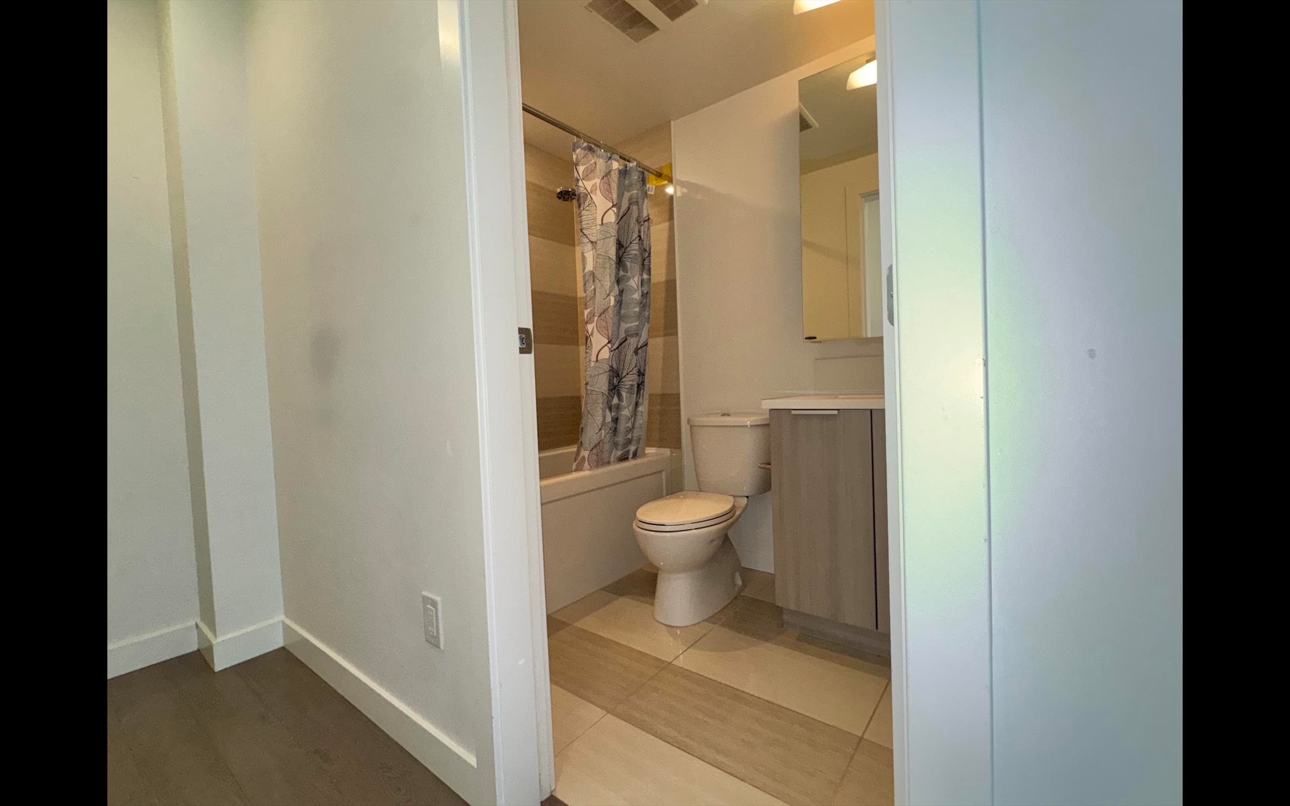 803 - 13308 Central Avenue, Surrey, V3T 0M4 — photo 5