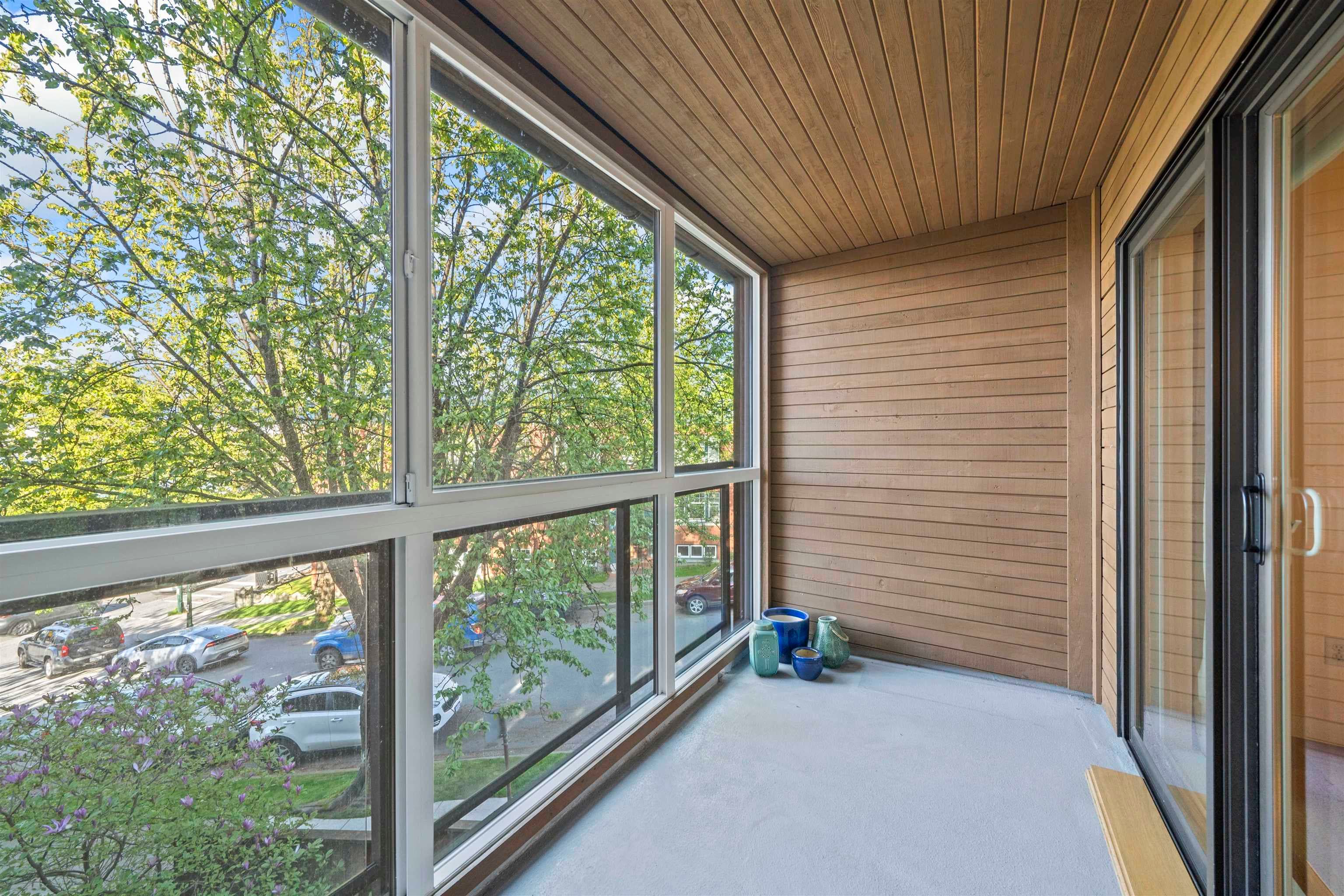 303 - 2410 Cornwall Avenue, Vancouver, V6K 1B8 — photo 2