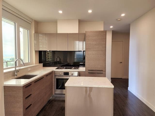 1502 - 6383 Mckay Avenue, Burnaby, V5H 0H8 — photo 2