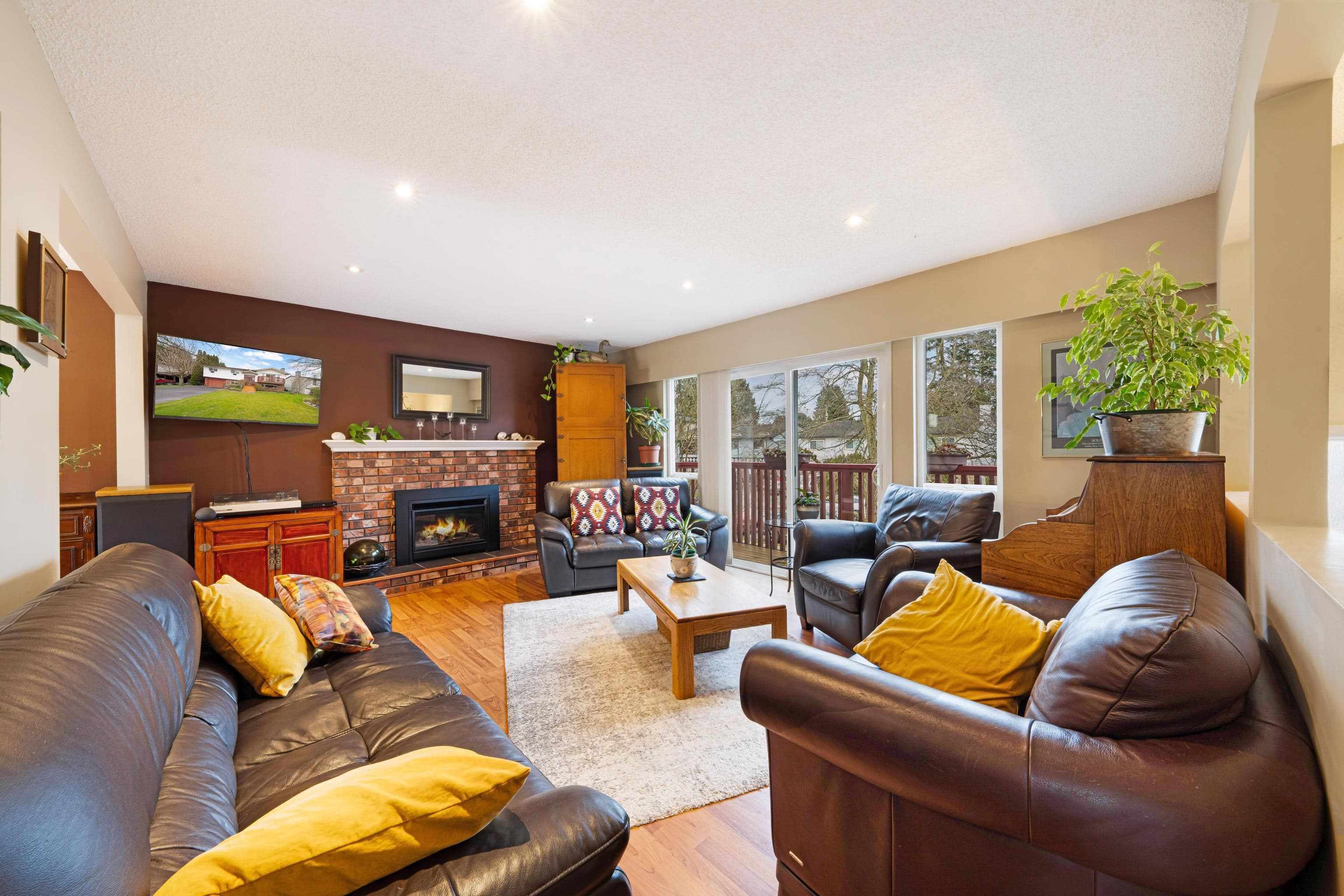 11027 83 Avenue, Delta, V4C 2G3 — photo 4