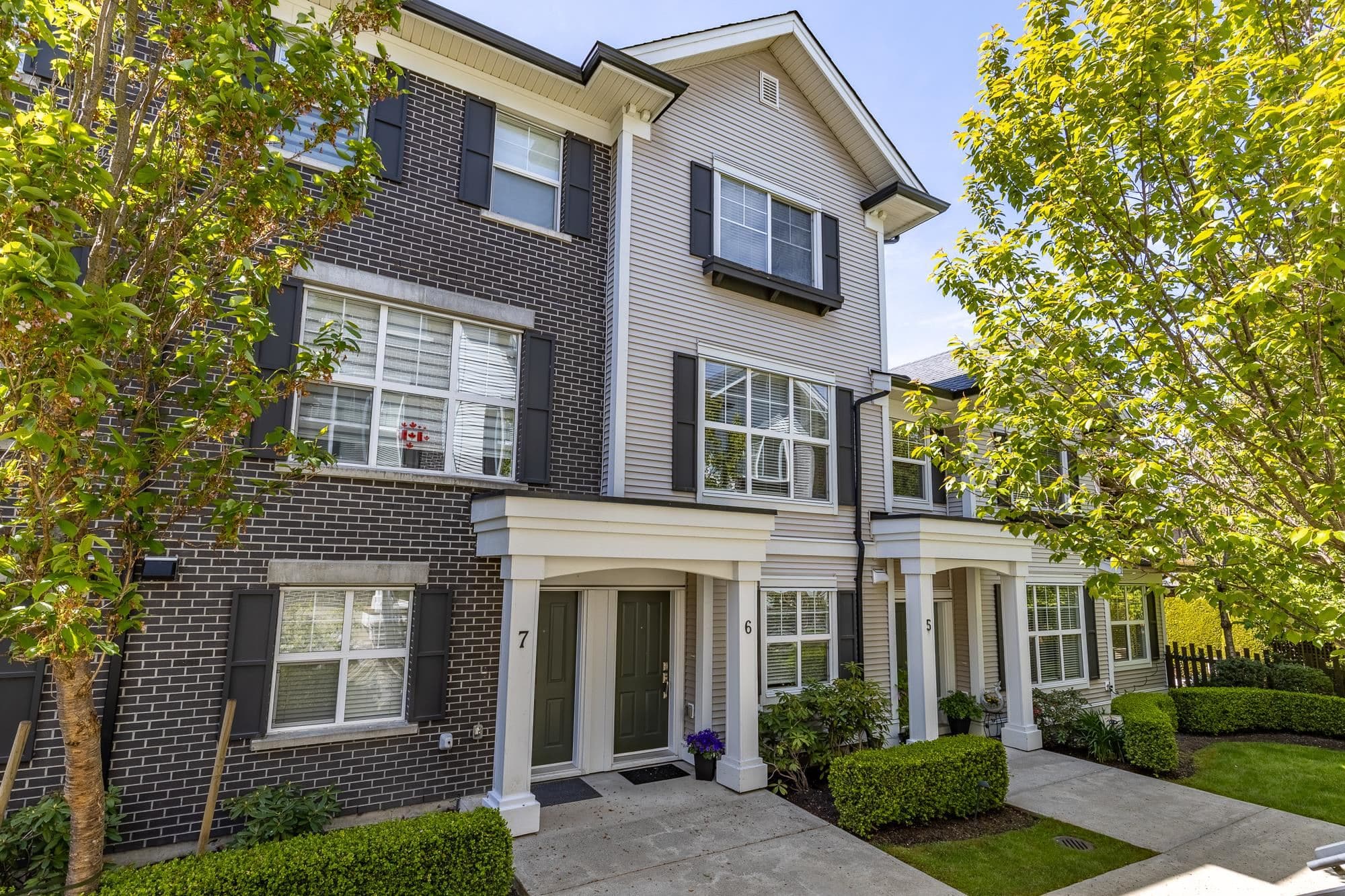6 - 2469 164 Street, Surrey, V3Z 3T4 — photo 1
