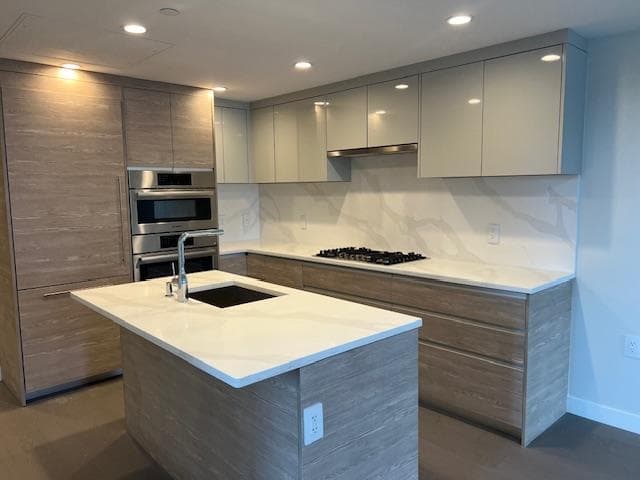 205 - 485 W 63rd Avenue, Vancouver, V5X 2J3 — photo 2