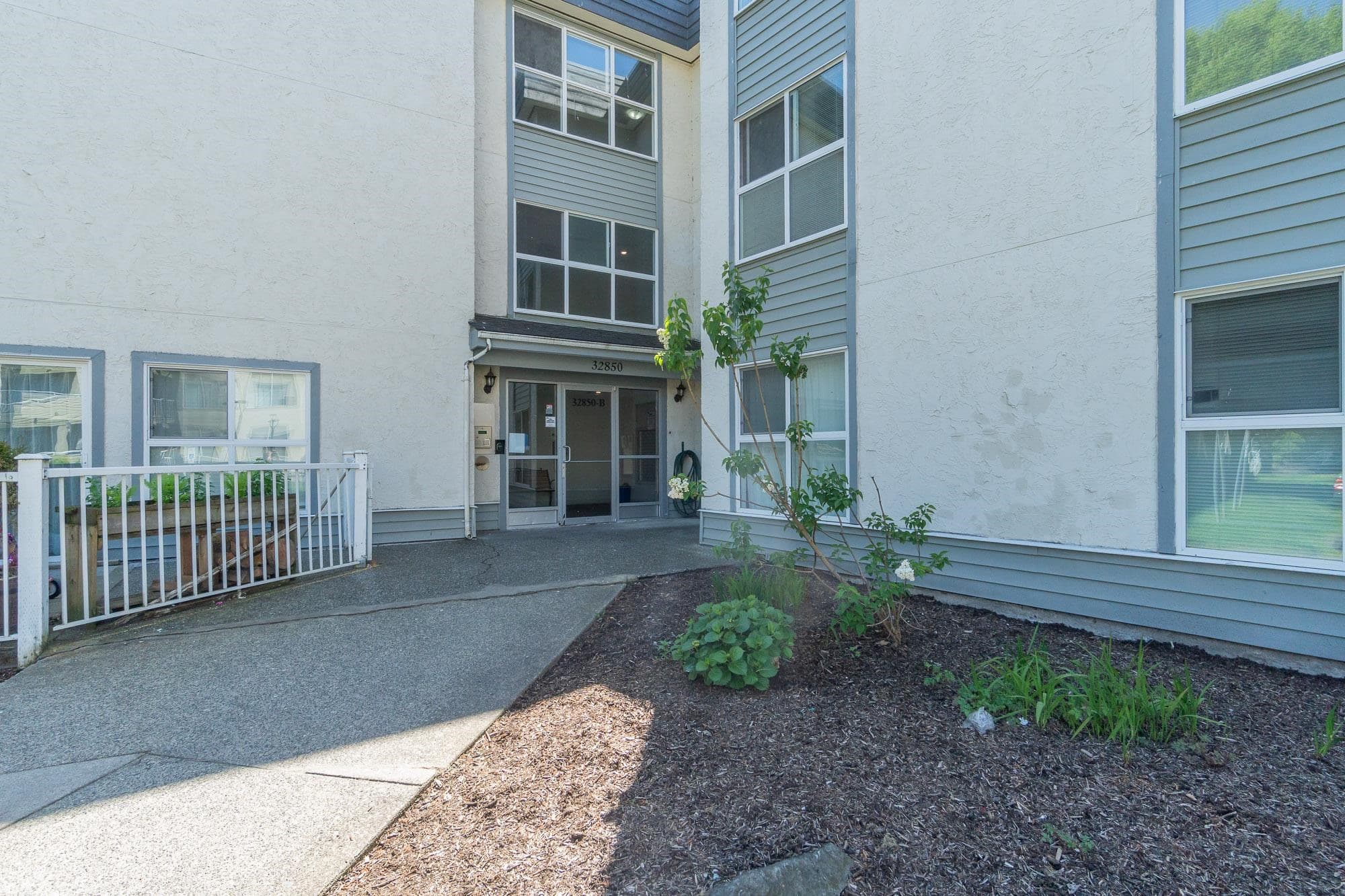 323 - 32850 George Ferguson Way, Abbotsford, V2S 7K1 — photo 4