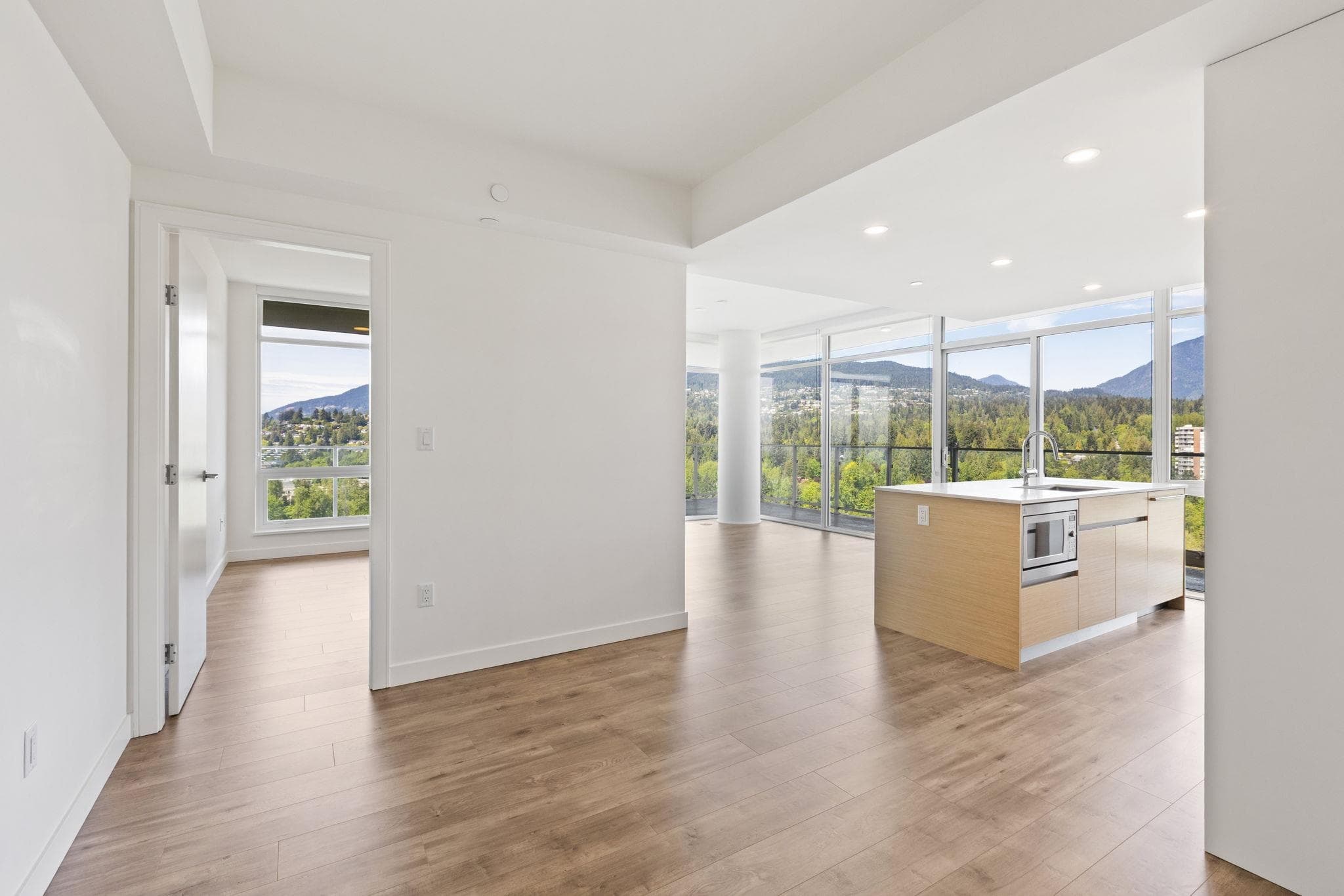 2008 - 200 Klahanie Court, West Vancouver, V7P 0E4 — photo 4
