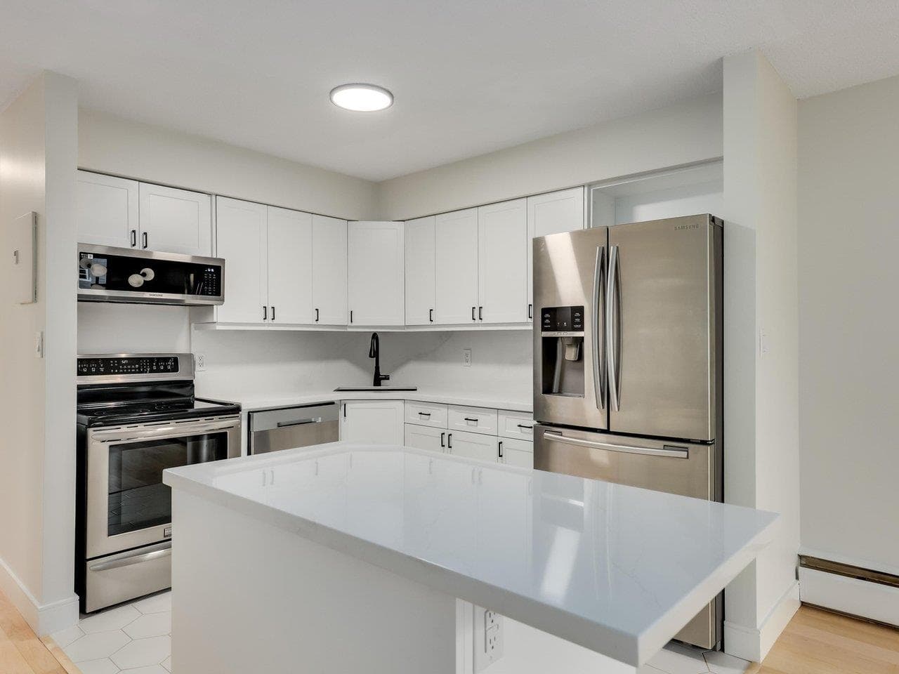 307 - 2255 York Avenue, Vancouver, V6K 1C5 — photo 4